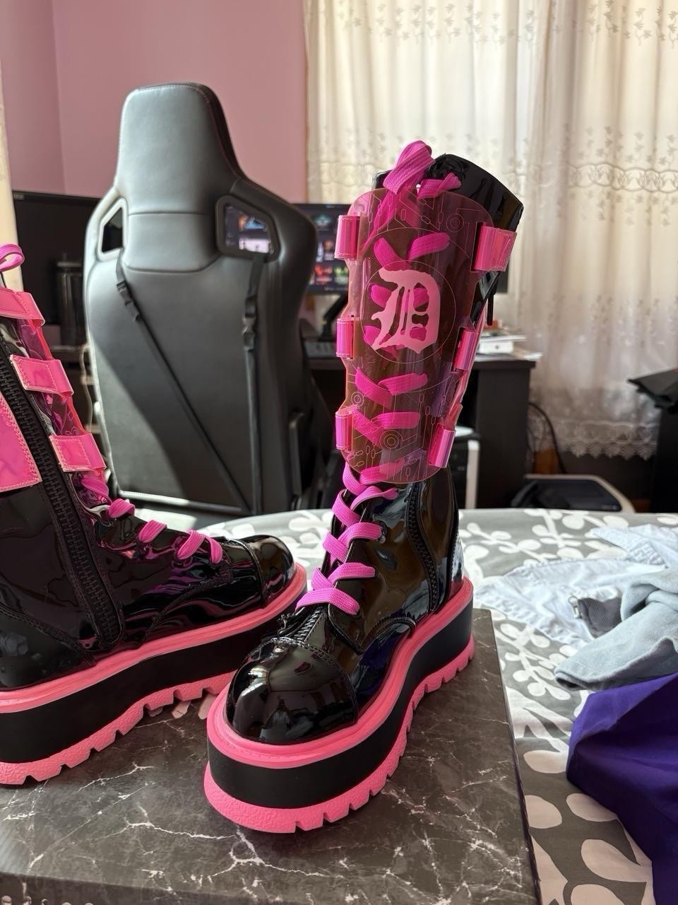 Dollskill Demonia Sweet Slime Monster UV Reactive Boots Size 8