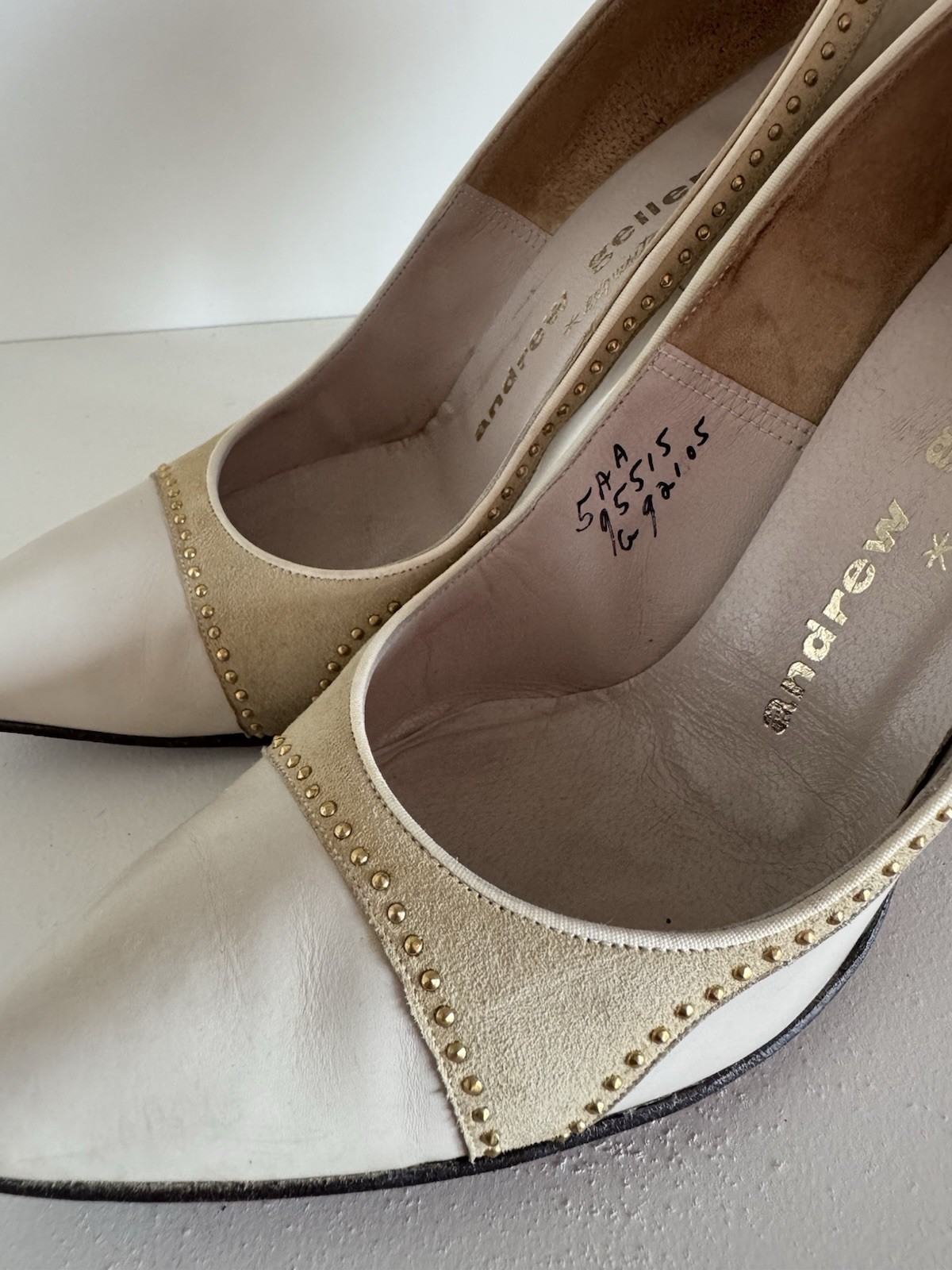 Andrew Geller Ivory Beige Leather Suede Colorblock Studded Pointed Toe Pump 5