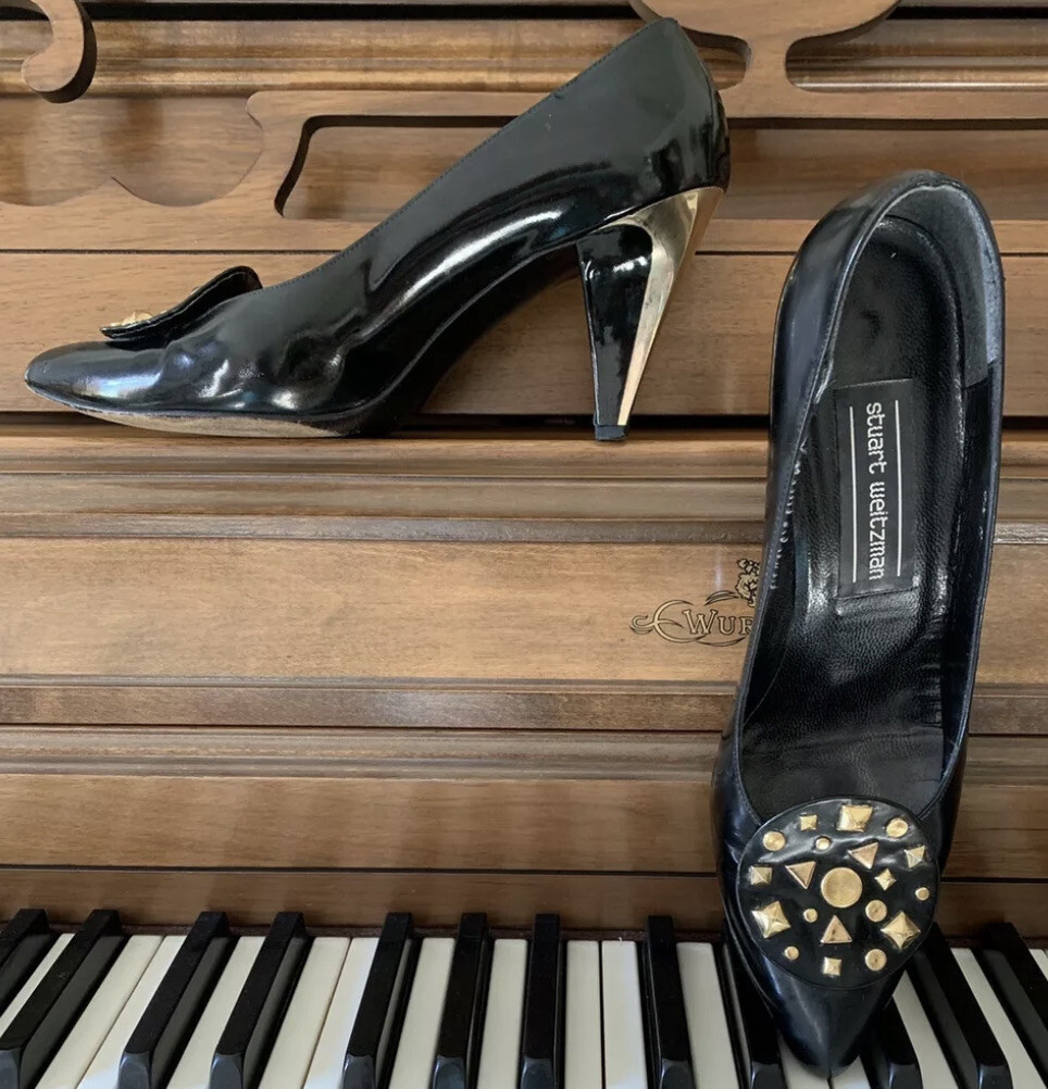 Stuart Weitzman Shoes Size 8.5 Vintage Patent Leather Pumps Narrow Width