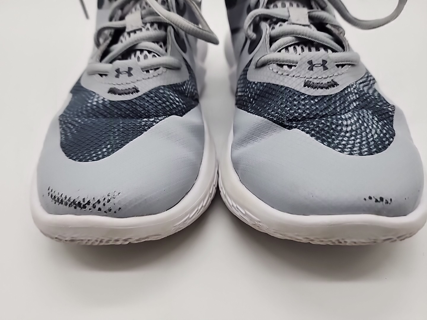 Under Armour Flow Breakthru 3 Low Mod Grey White Women’s Basketball Shoe Size 8