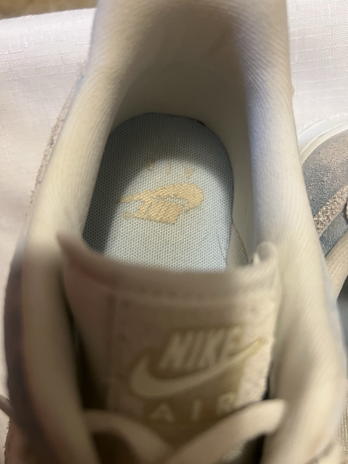 Nike Air Force 1 ’07 SE Clouds Celestine Blue Sail Suede FD0883-400 Women’s Sz 9