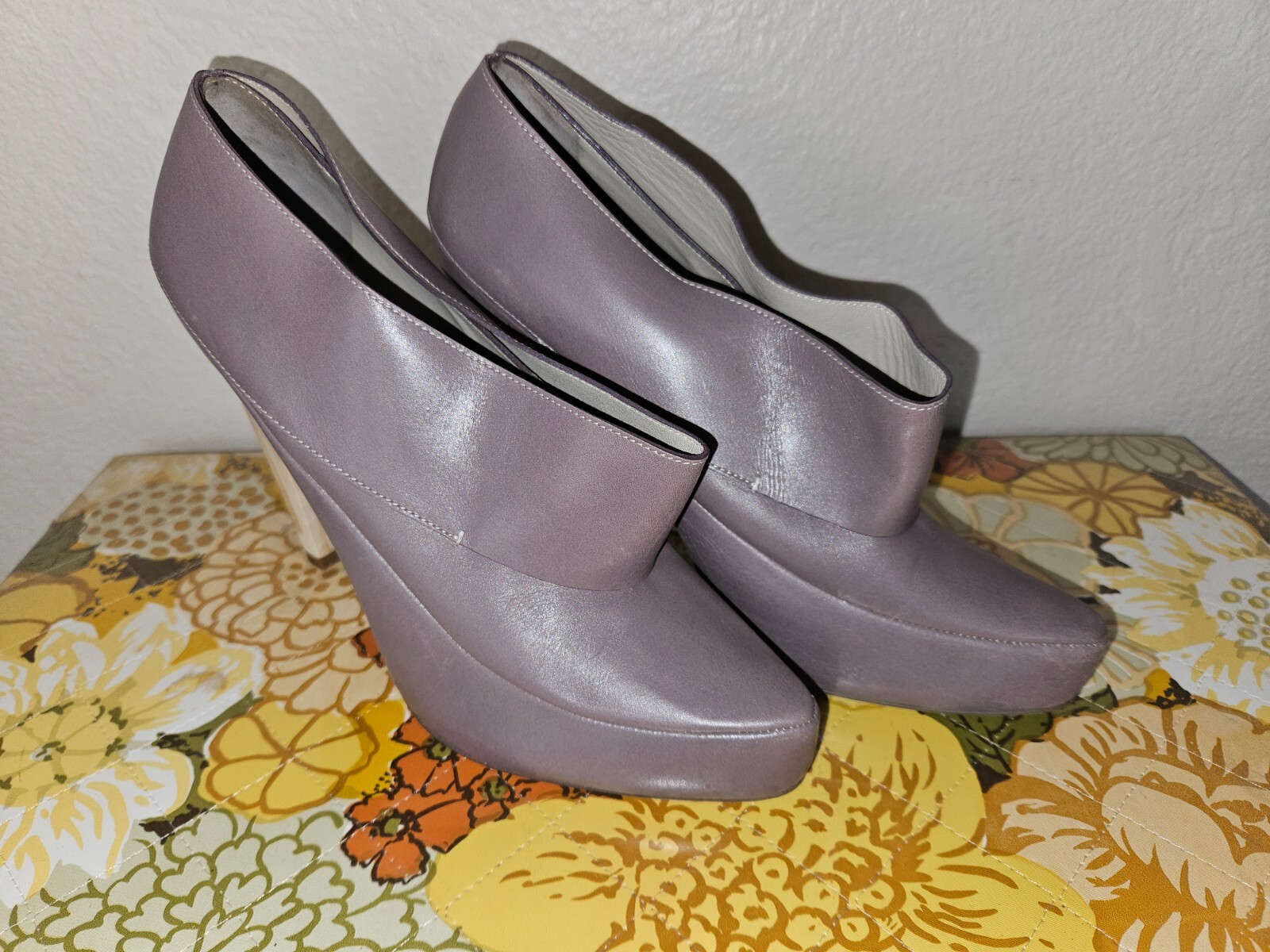 New Omelle Cecilia Gray Plum Calf Leather Heels Size 38 Booties Wood Heel