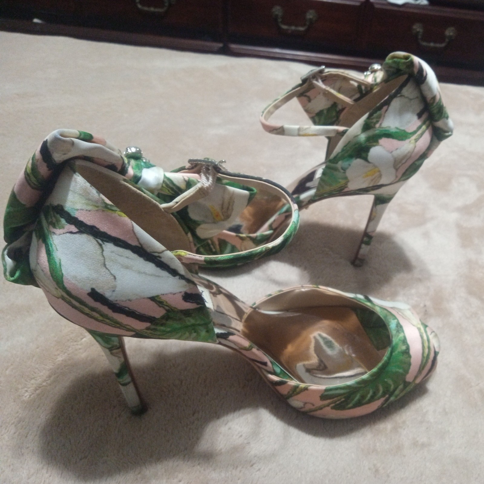 Badgley Mischka Floral High Heel Women’s Open Toe Pumps Shoes Size 8