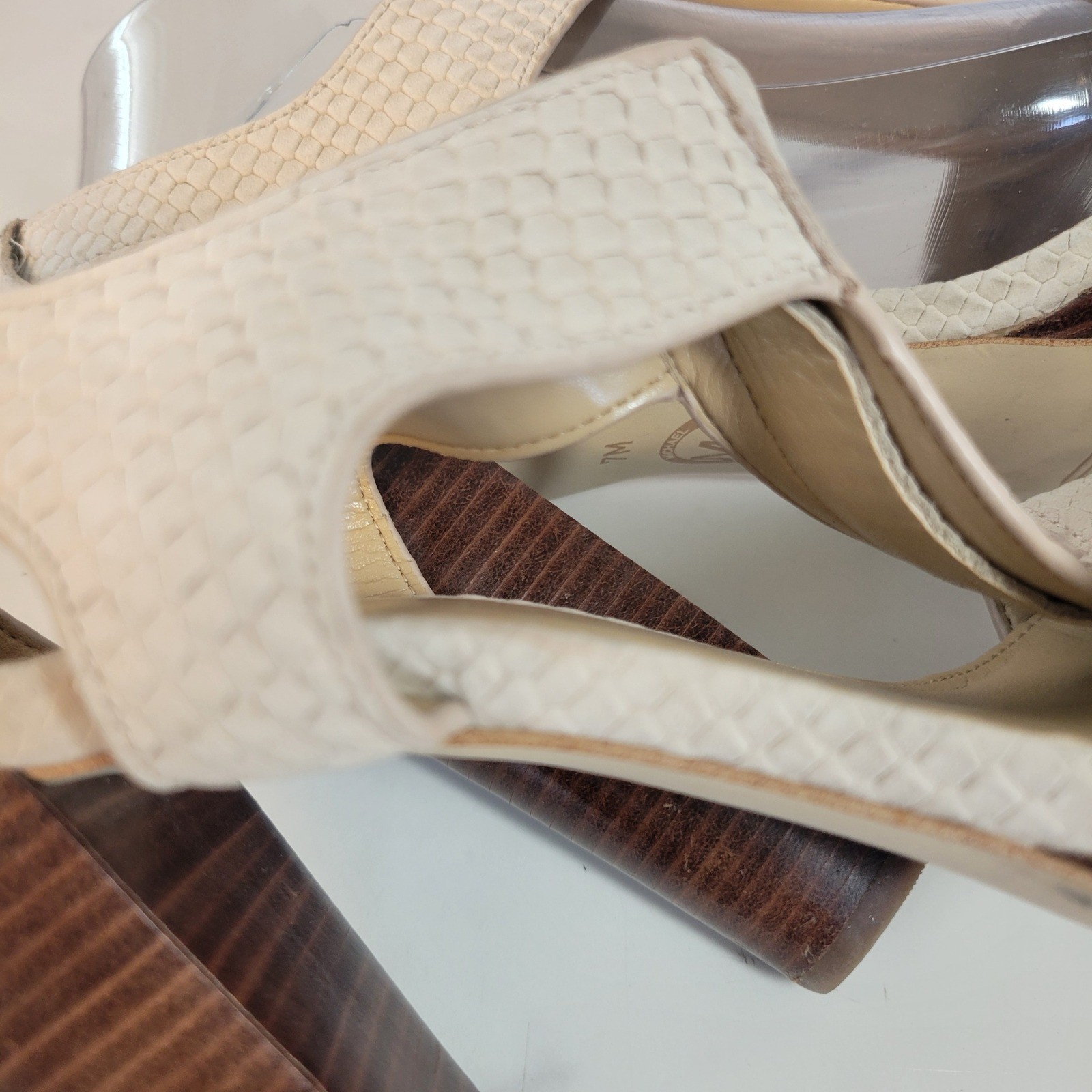 MICHAEL Michael Kors Berkley Lock Leather Platform Sandals Taupe Heels Size 7