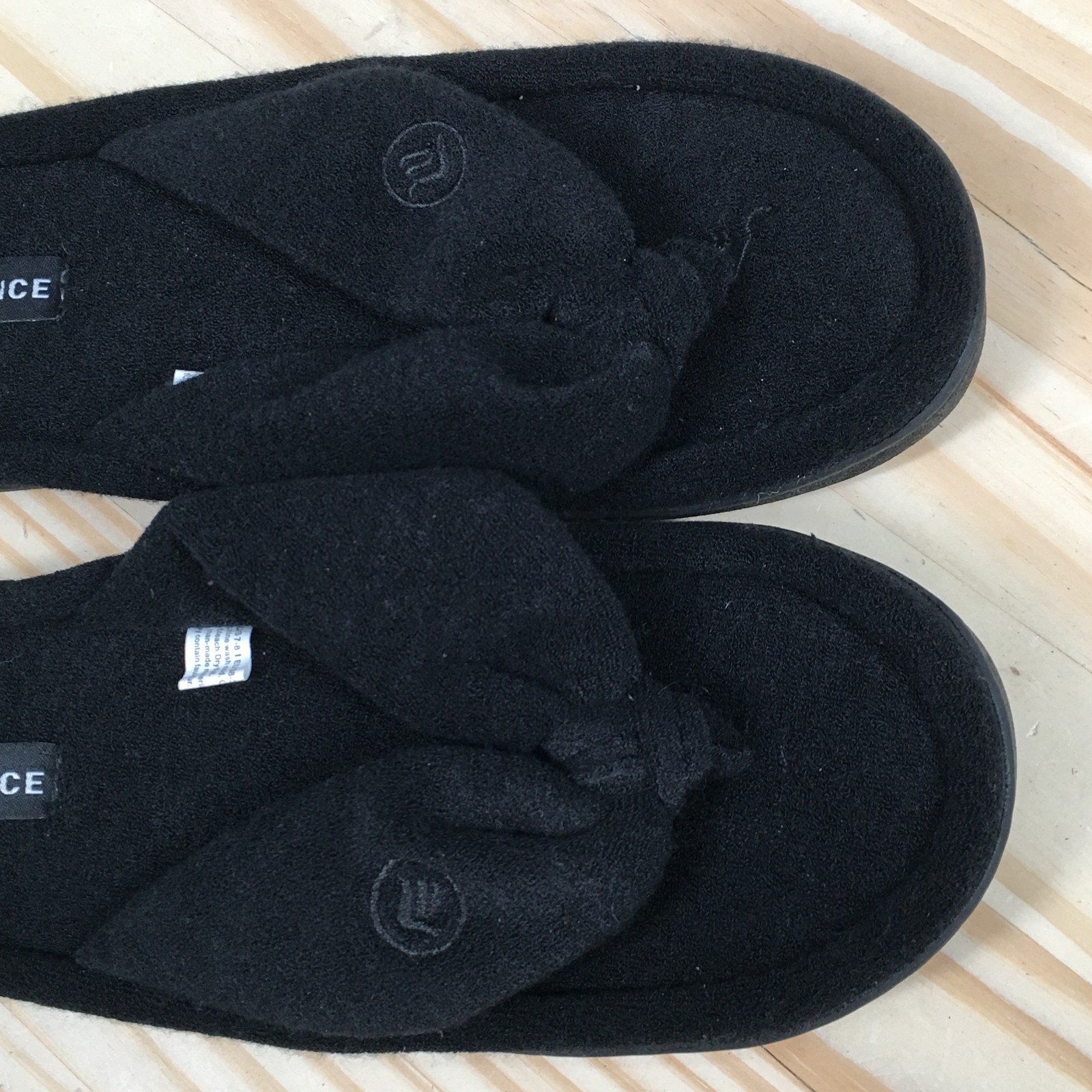 Merence Slippers Womens 7-8 Thong Toe-Post Comfort Casual Low Top Black NEW