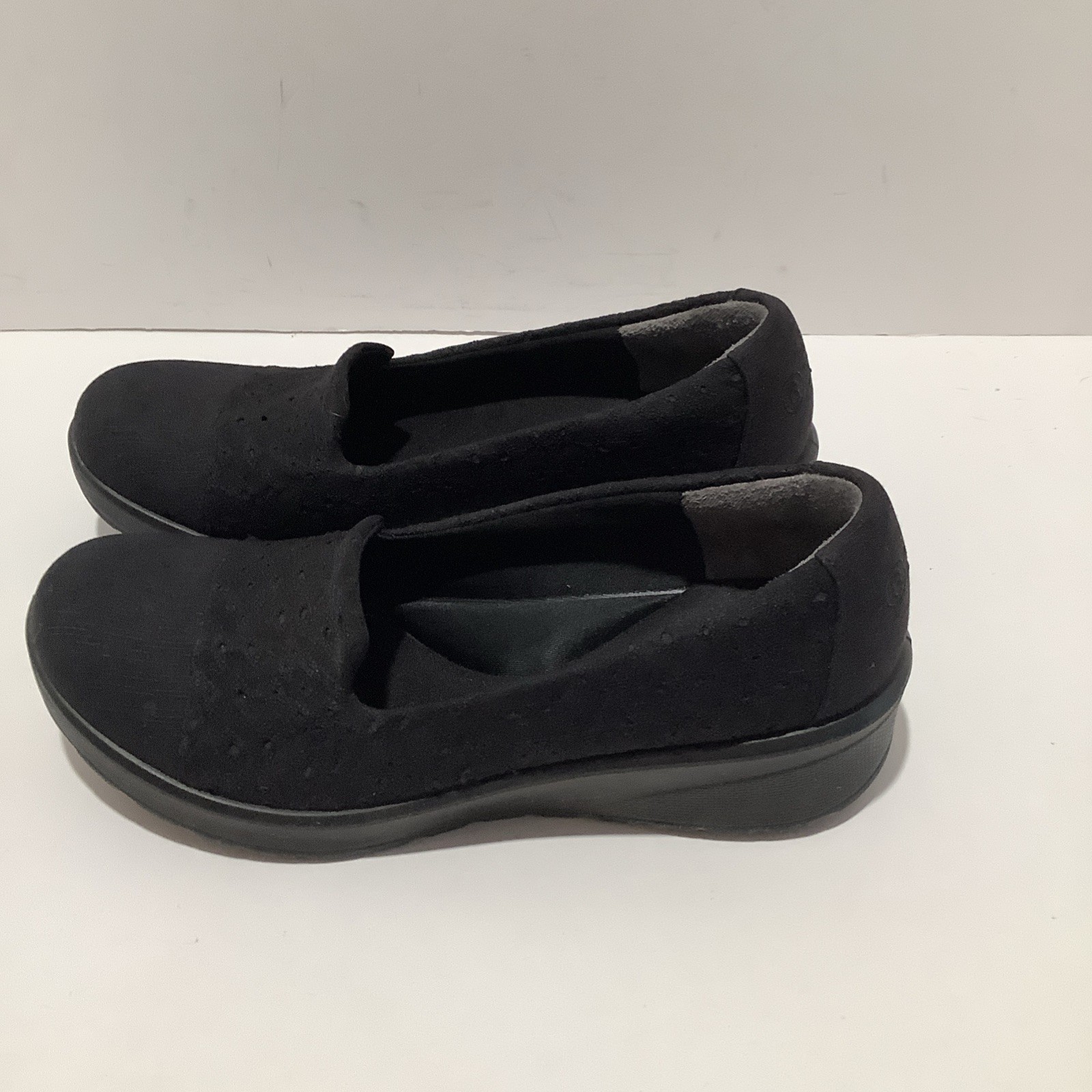 Bzees Galaxy Women’s Slip-On Loafers Shoes Size 7M Black Fabric, Excellent