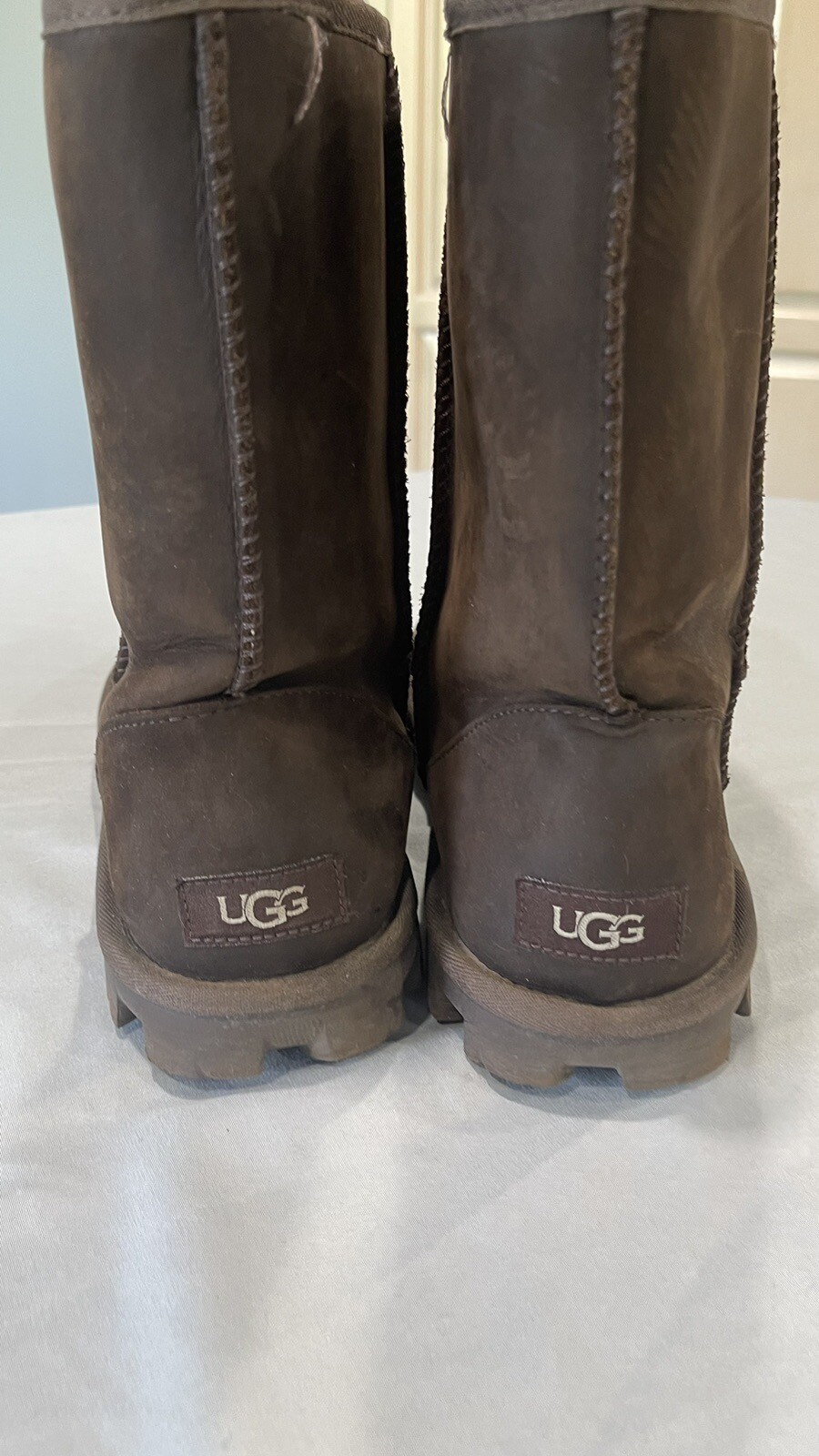 Ugg Essential Short Boots Women’s 10 Brown Leather Winter Lined Comfort Pull On