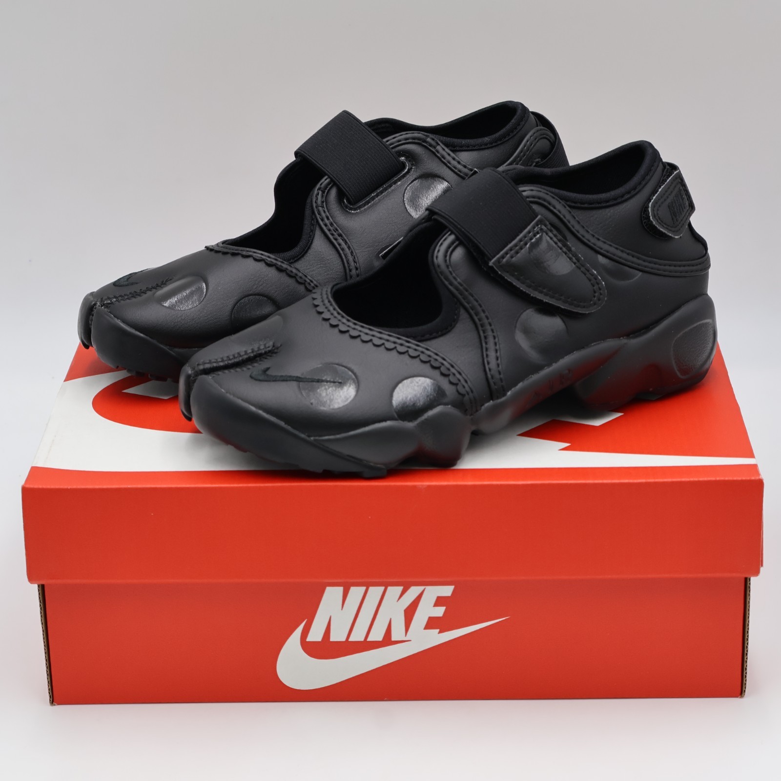 IR1226-002 Nike Air Rift «Polka Dot/Triple Black» (Women’s)