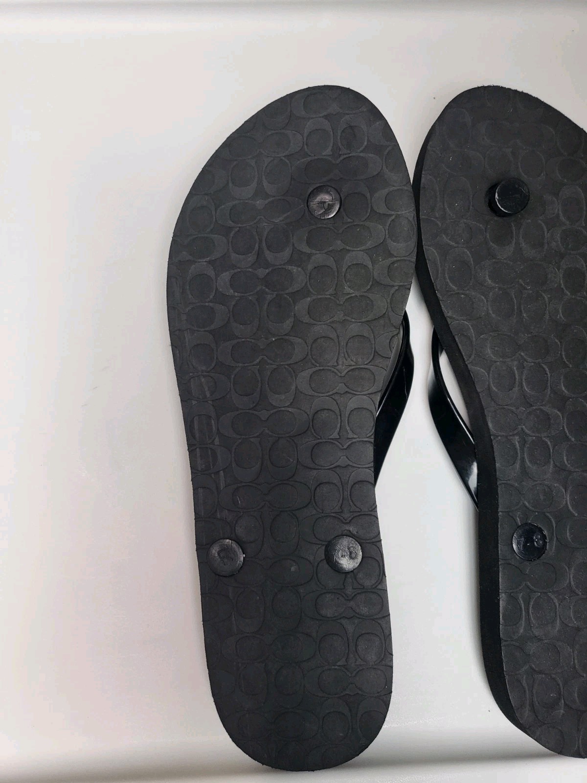 Size:8B/38 Coach Abbigail Black Turnlock Flip Flop Sandals Women