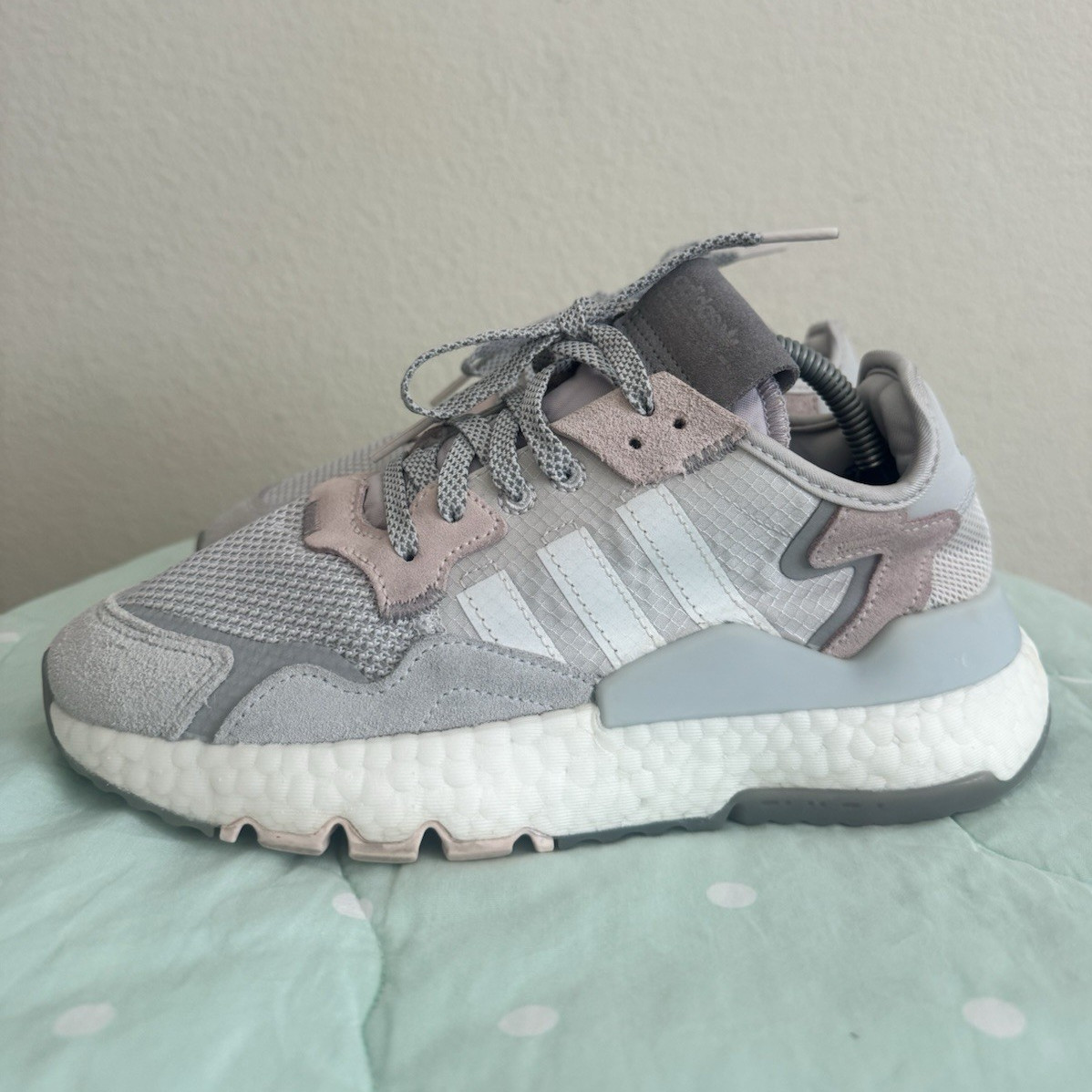 Adidas Nite Jogger Boost Grey One/Cloud White/Pink Tint Mesh Sneakers size 6