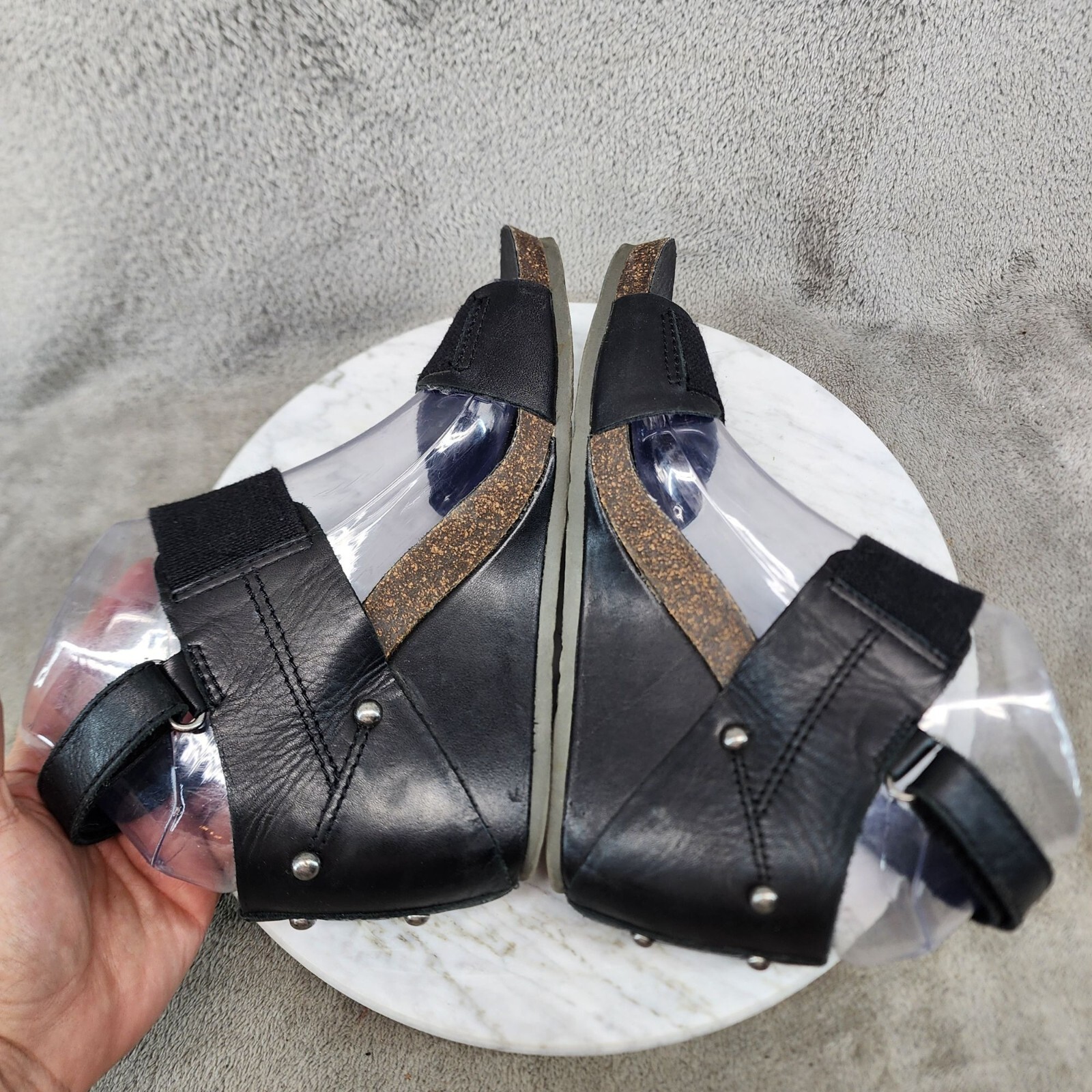 OTBT Shoes Womens Size 8 Trailblazer Black Leather Wedge Sandals *GUC*