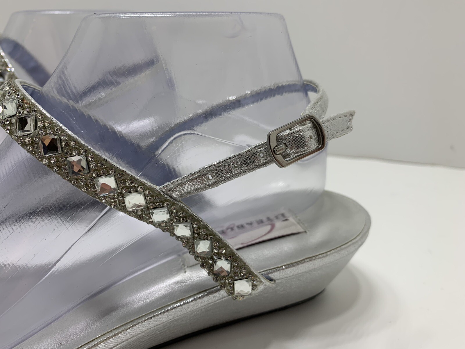 Dyeables Jasmine Shimmer Wedge Sandals Silver Size US 8.5D