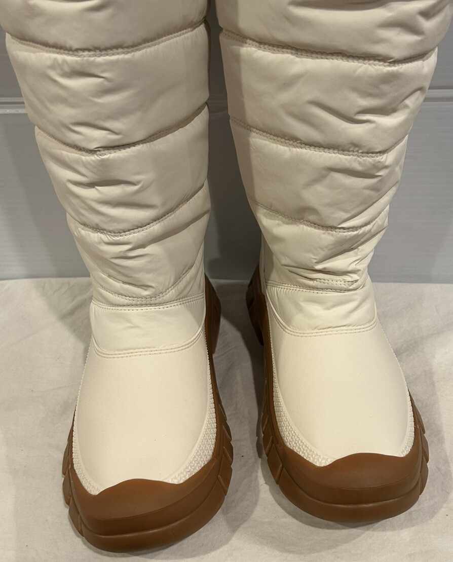 Hunter Women’s Intrepid Tall Snow Boots, White, Waterproof Bungee PullOn Size 6