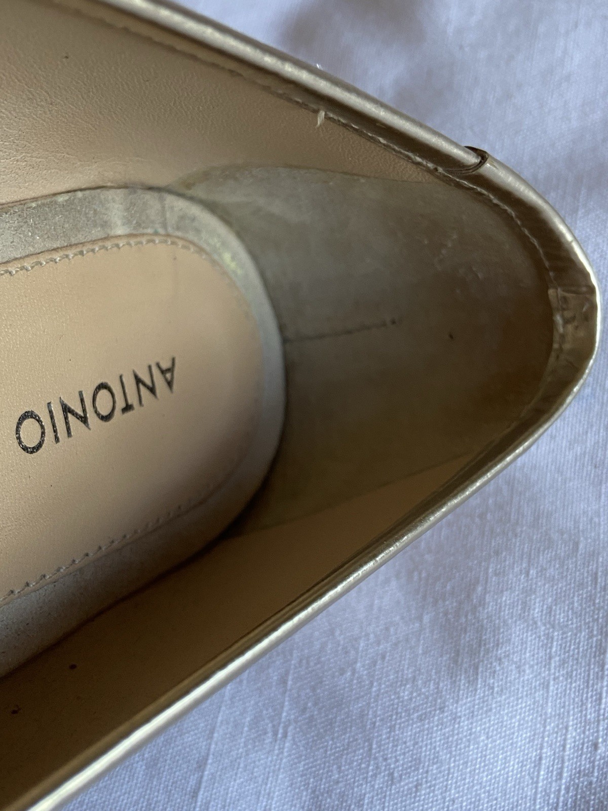 Antonio Melani Women’s Beige/Brown/Gold Gem Cork Spec Flat Loafers Shoes Size 8M