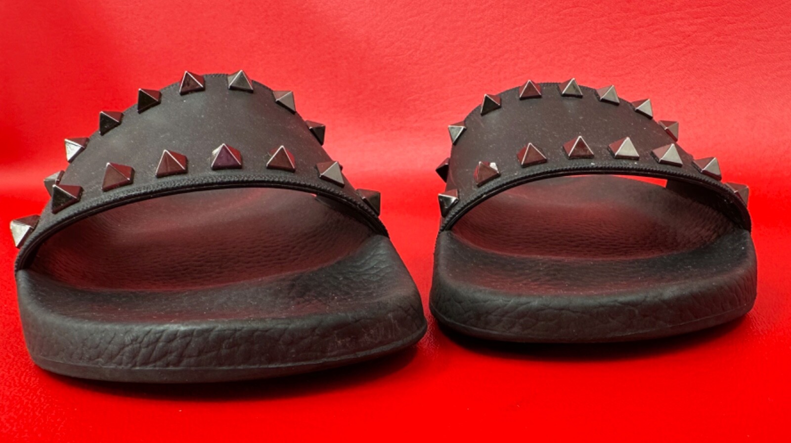 Valentino Garavani Summer Rockstud Black Slide Sandals Size EU 38 US 7 to 7 1/2