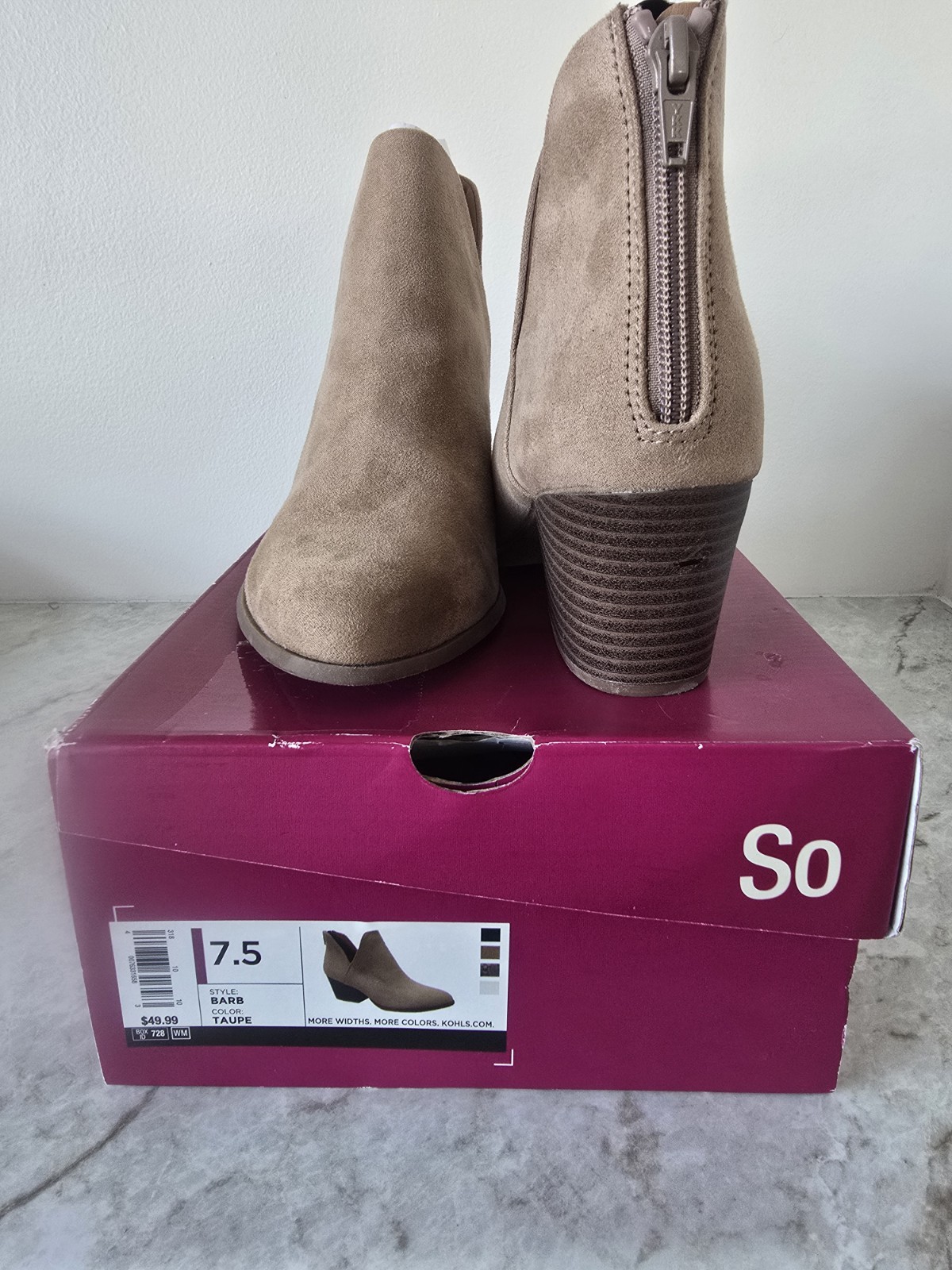 SO Womens Barb Ankle Booties 7.5 Taupe Block Heel Zipper Boot New in Box