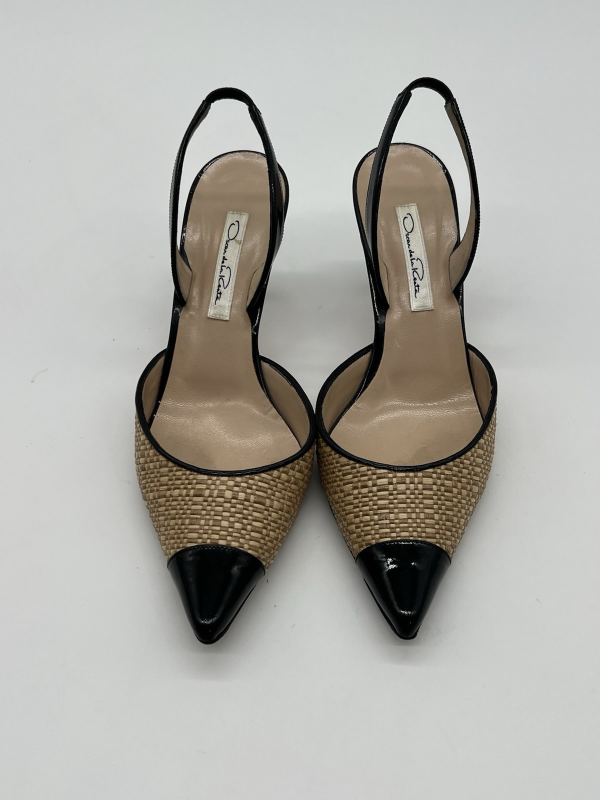 Oscar De La Renta women 37.5 US 7 Cream Raffia Black Patent Slingback Heel Shoes