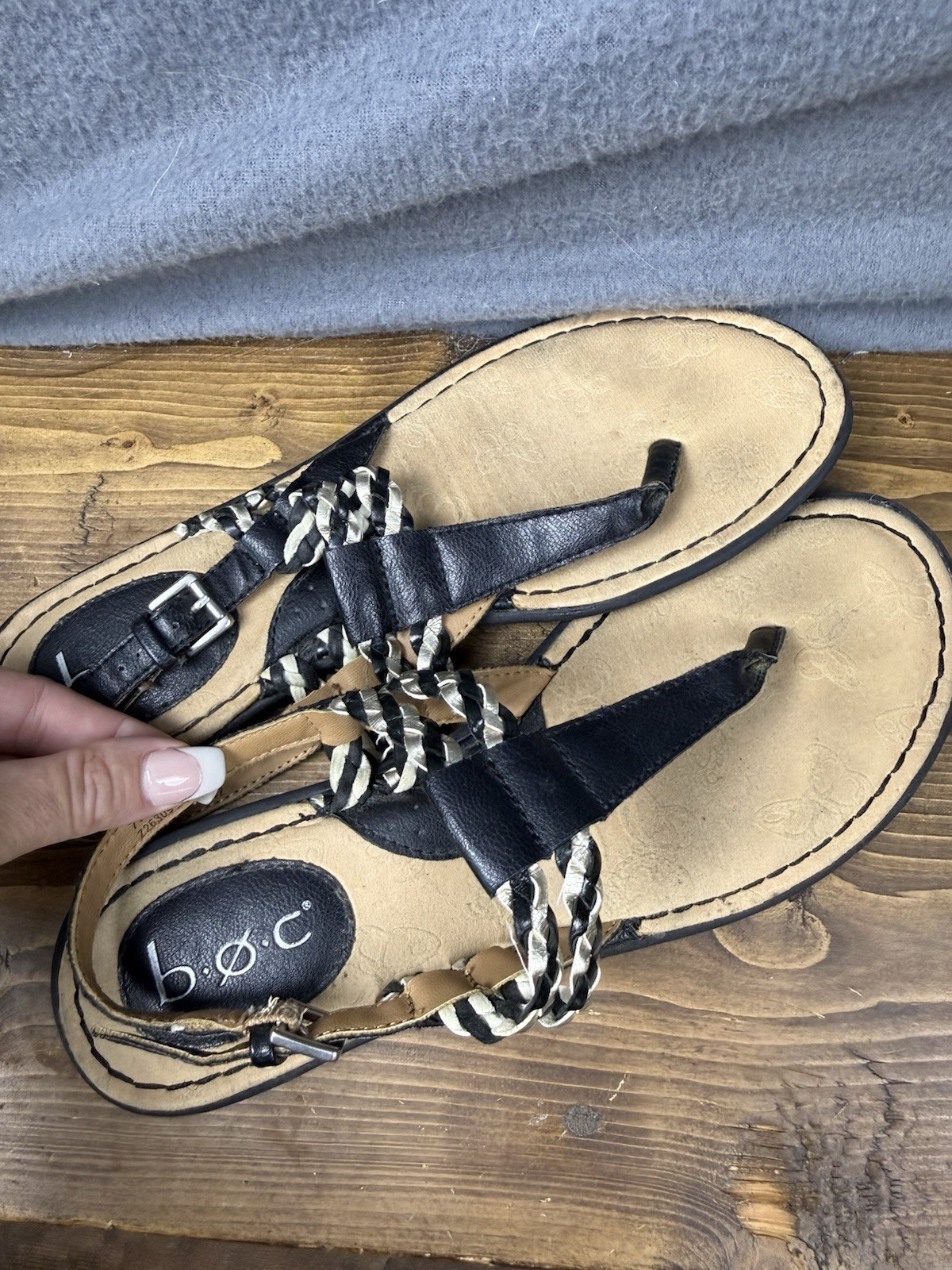 b.o.c. Born Of Concept Women’s Sandals Size 7 38 Shoes Black Thong Braid