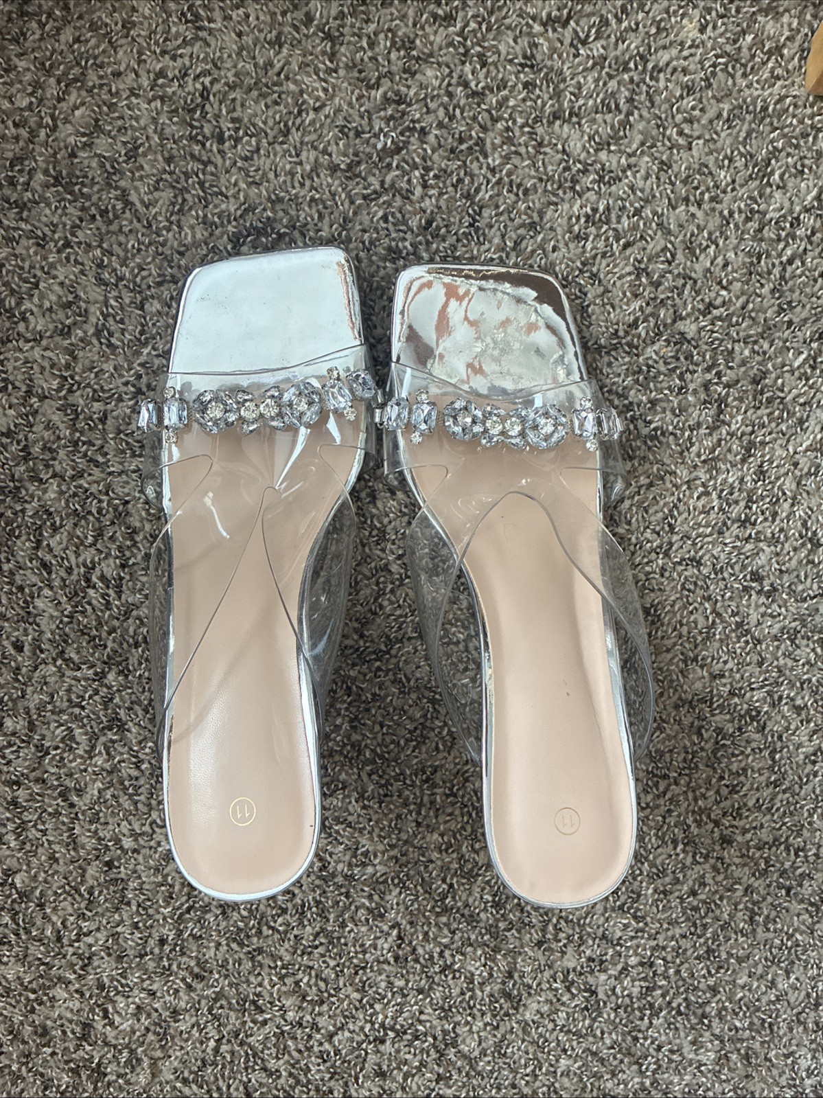 Brand New White Sandals With Strips Slip On Size 8 Women’s