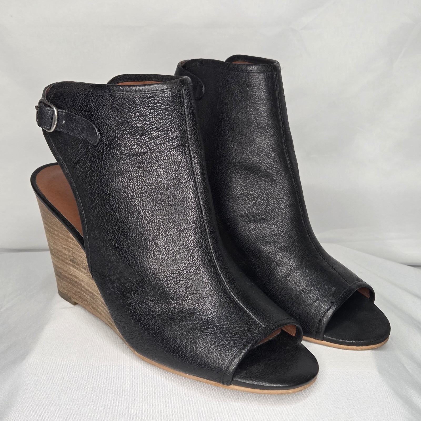 Lucky Brand Risza wedge sandals black leather ankle strap Size 9.5 Espadrille