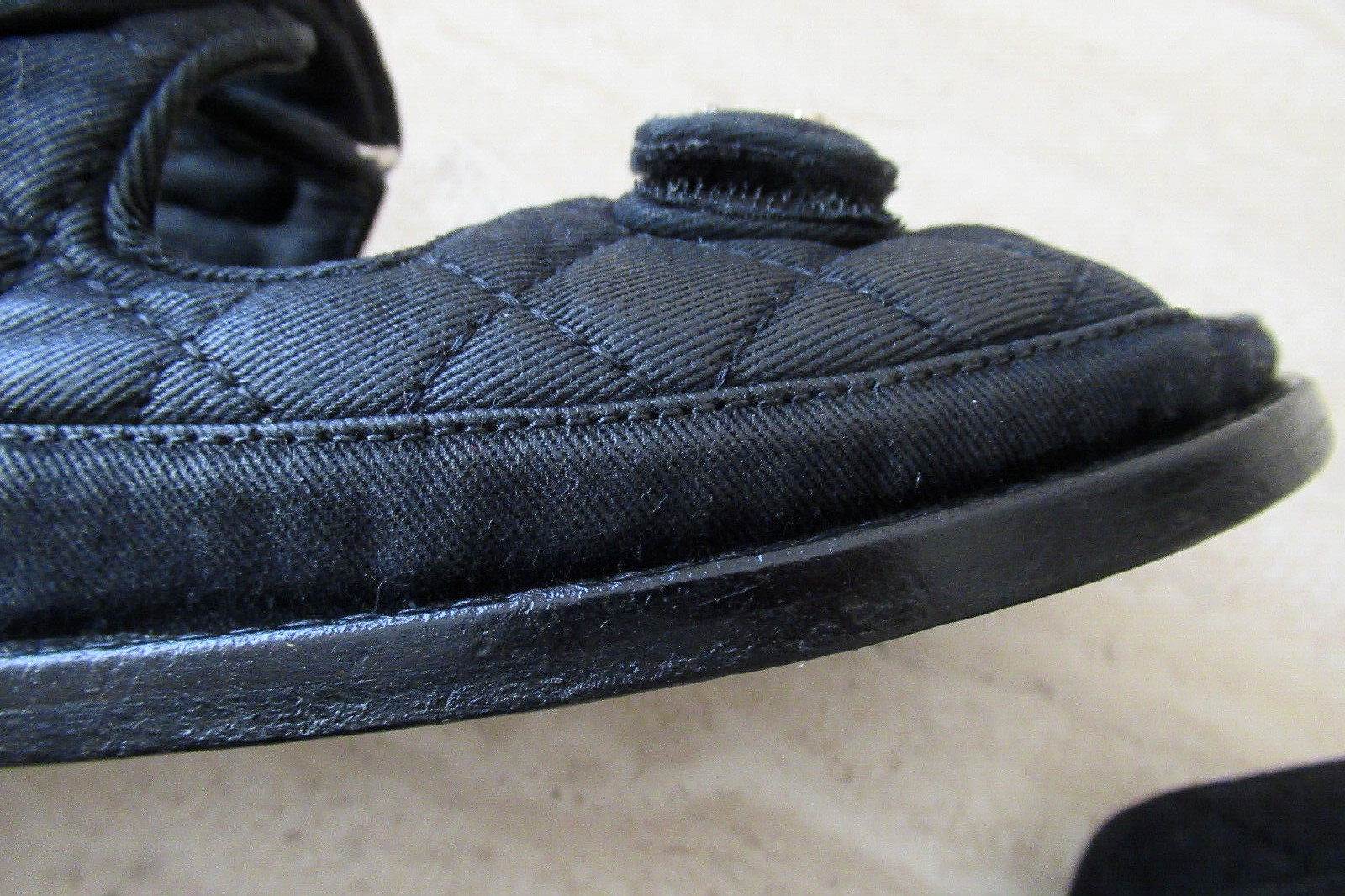 AUTH CHANEL DAD QUILTED FABRIC BLK «CC» SANDALS FLAT SZ «40» C RET$2300 BARGAIN!