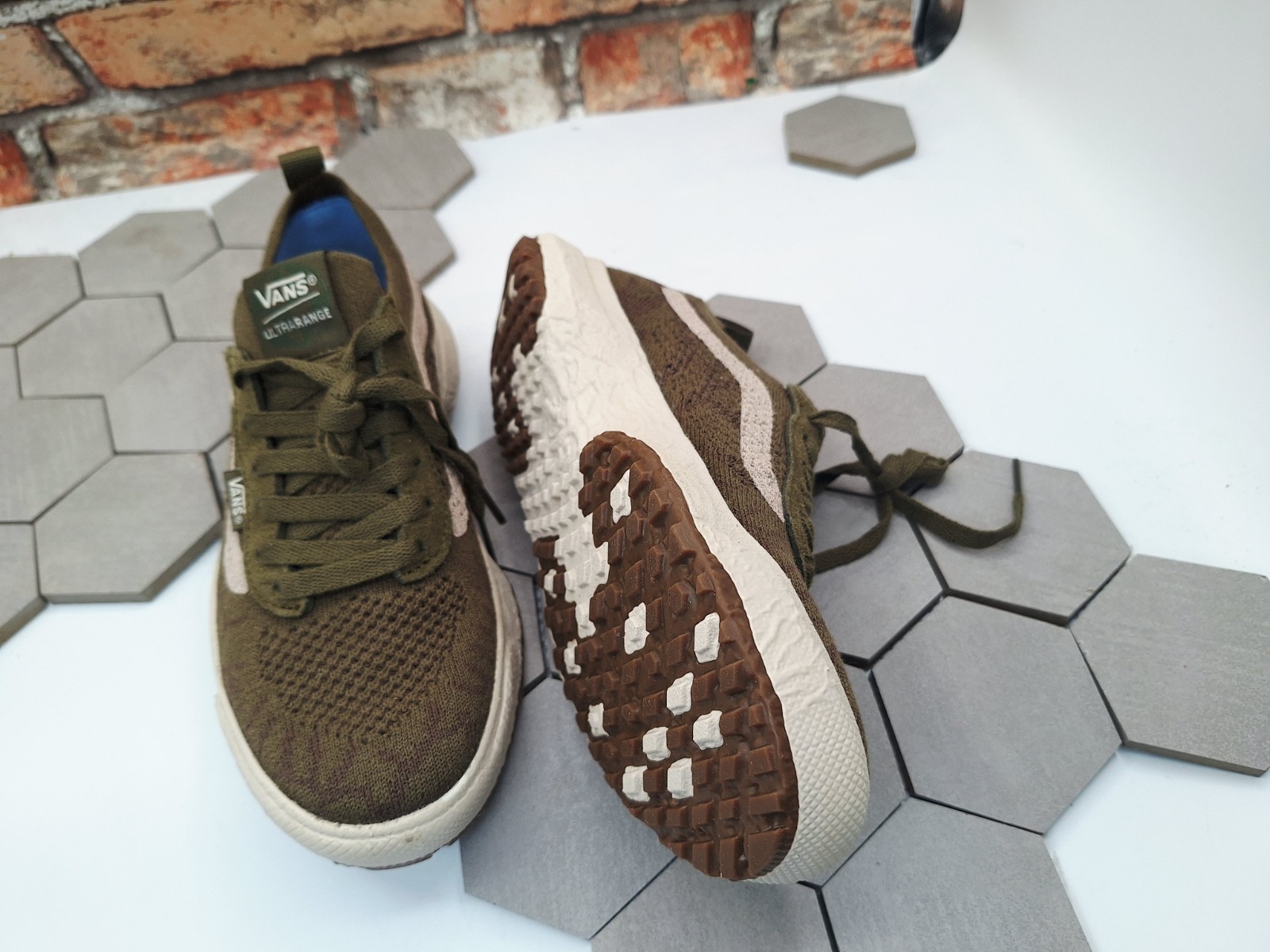 Vans UltraRange VR3 Eco Sustainable Dark Olive Knit Sneaker Women Sz 8 Men 6.5