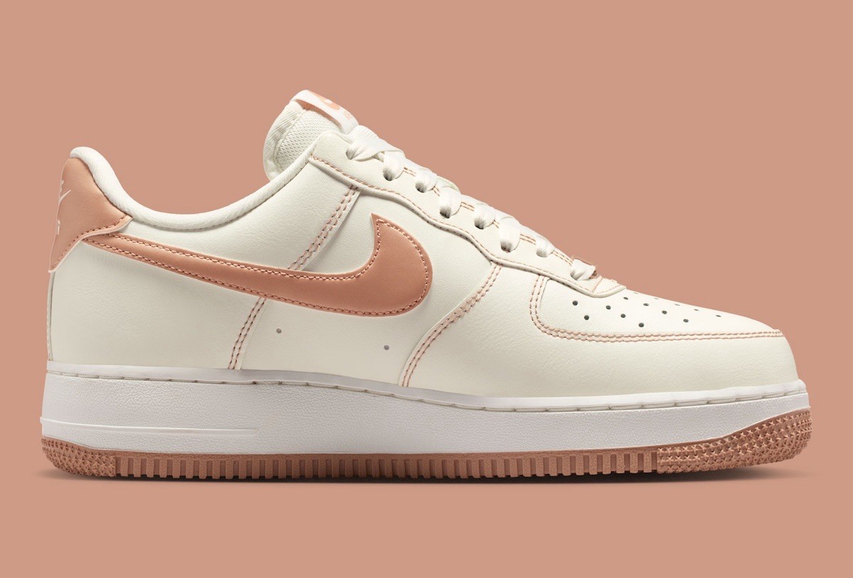 Nike Air Force 1 ’07 Sail/Rose Gold (IQ9428-133) Women’s Size 6-10
