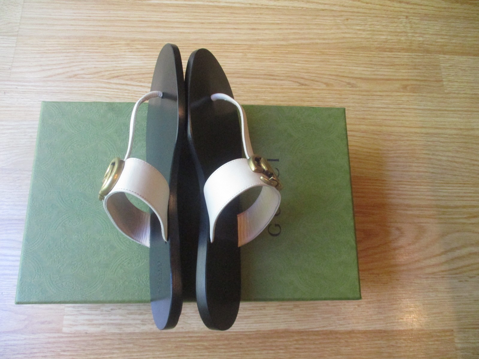 $680 Gucci Double GG Marmont T Strap Thong Slip On Sandals Cream 36.5 US 6.5 NEW