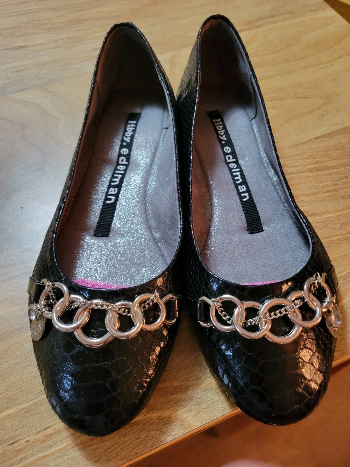 Black Leather Shallow Toe Snake Textured Flats By Libby Edelman sz 9W CLEAN!!!