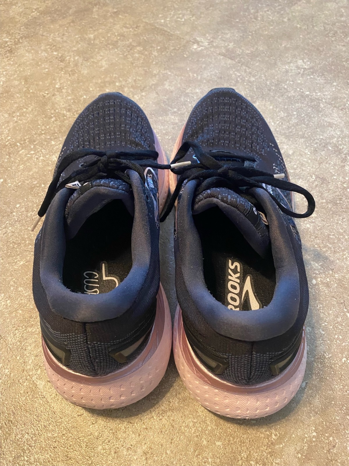 EUC Womens Brooks Glycerin 19 Running Shoes Size 8.5 Black/Pink 1203441B074