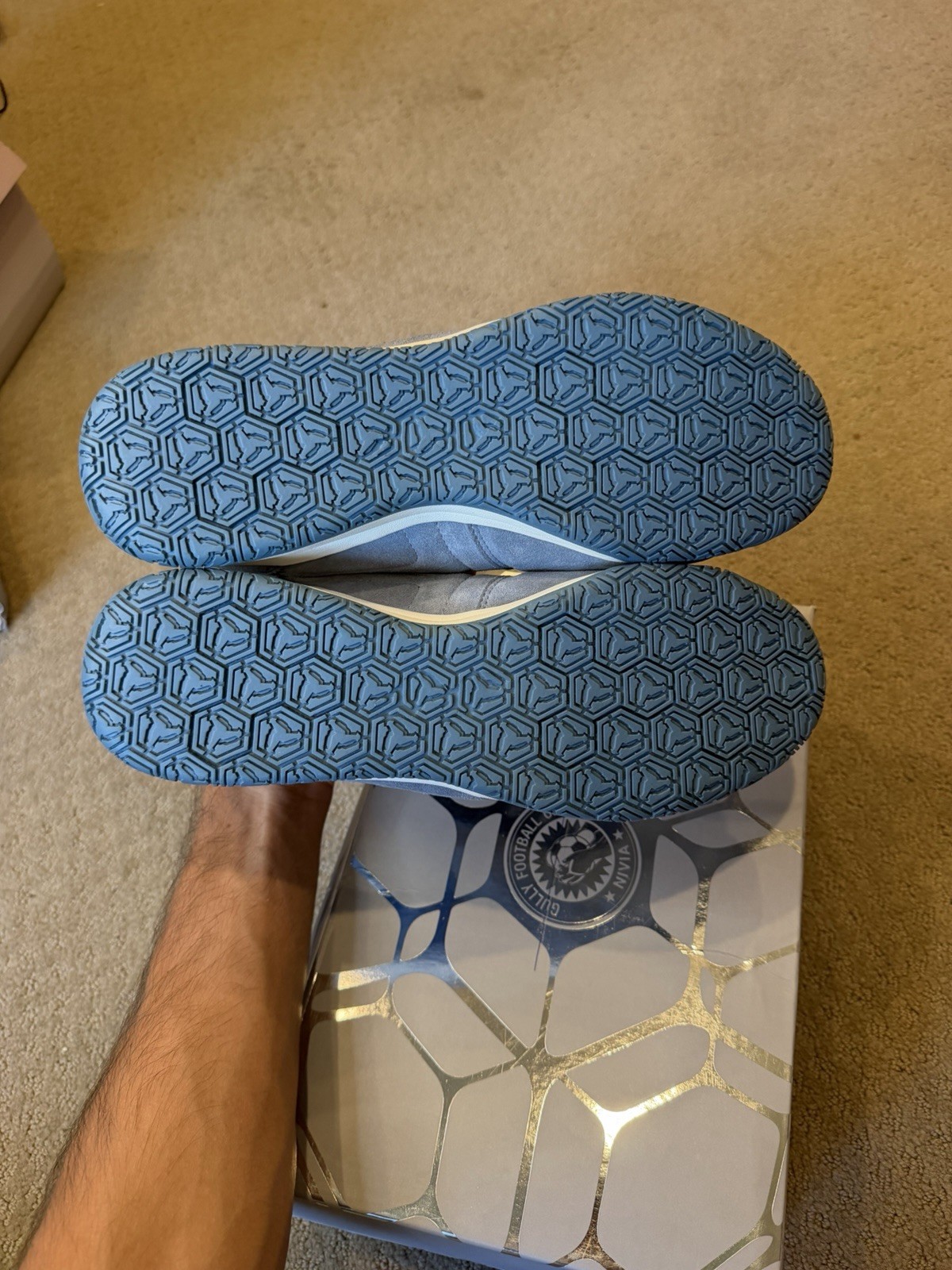 Size 10 – NiviaSport Blue Soccer Club Sneakers NEW