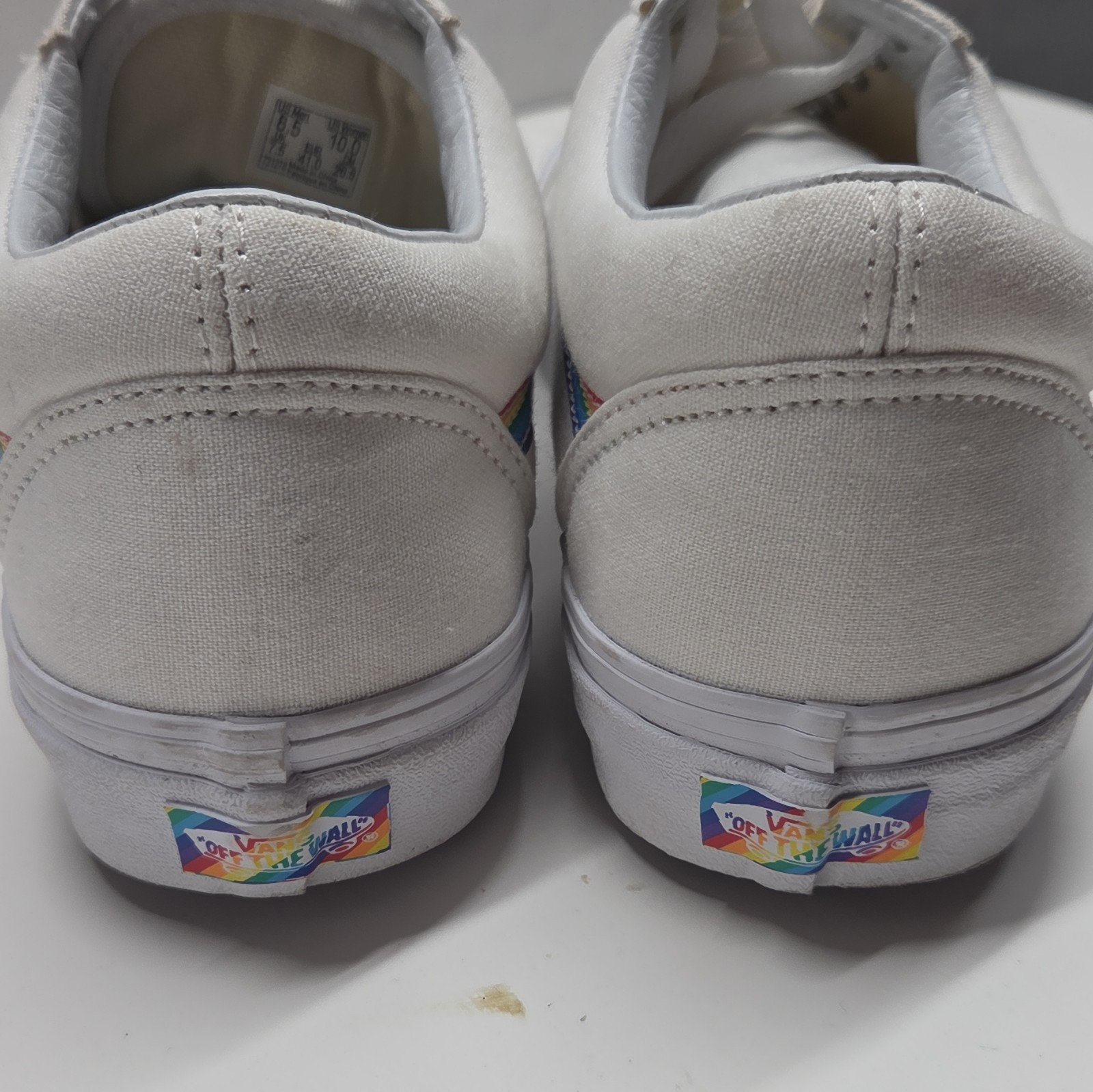 VANS Old Skool Women’s White Canvas Low Top Pride Sneaker Size W-10 M-8.5