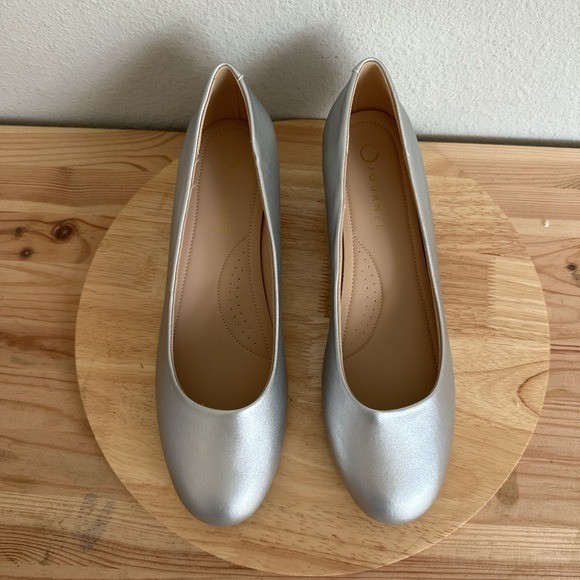 Journee Collection Saar Womens Round Closed Toe Block Heel Pumps new Sz 12W