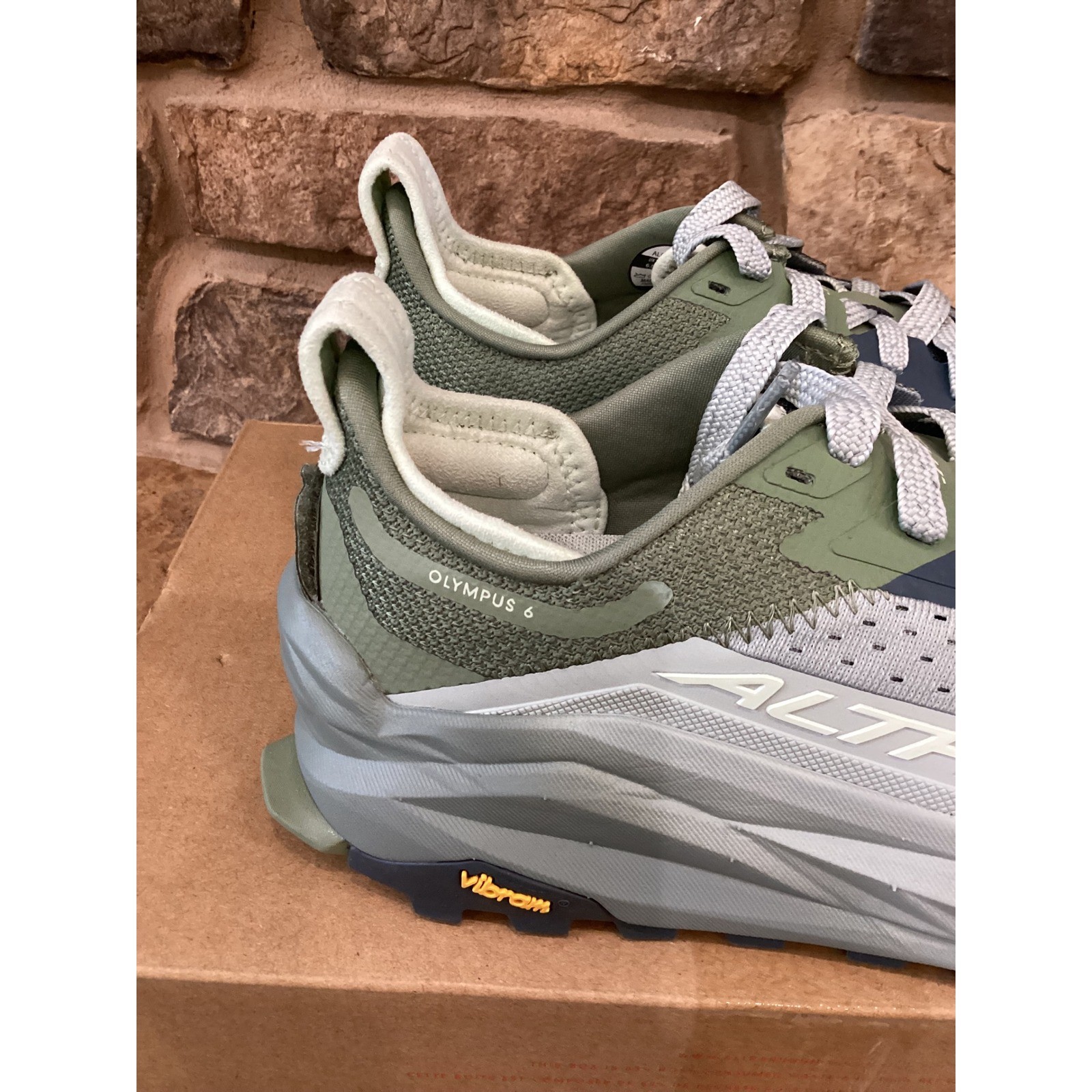 Altra Olympus 6 Womens Trail Running Shoes Gray Shadow AL0A85NK223-085 Size 8.5