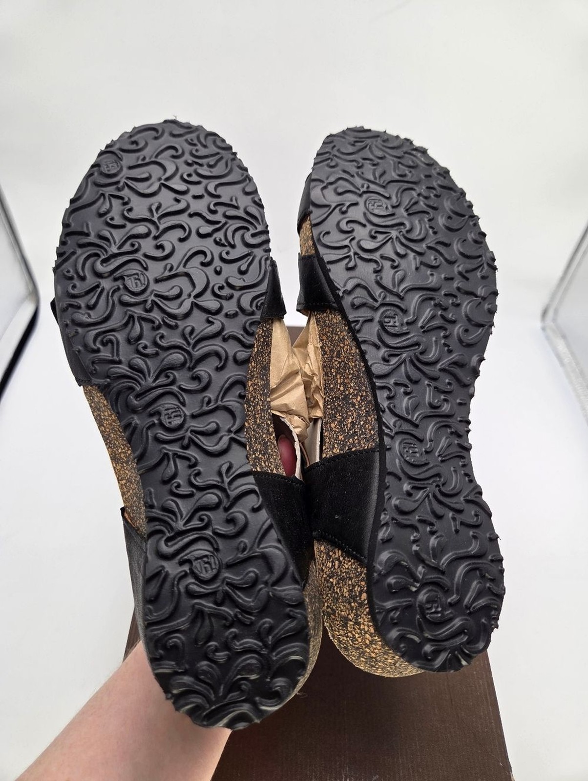 Think! Dumia Black Strappy Ankle-Wrap Sandals 36