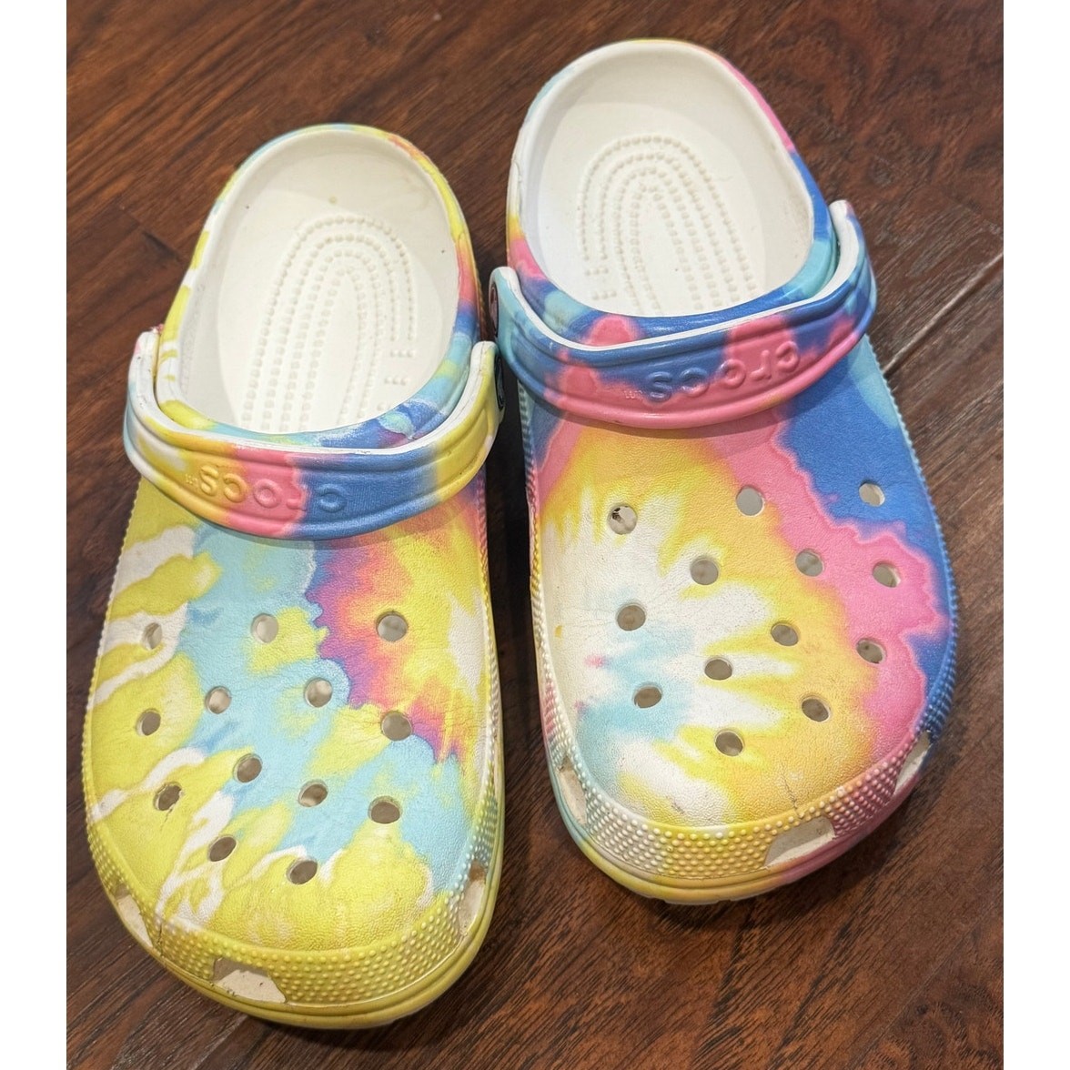 Tie Dye Graphic Pattern Multicolored Pastel Crocs W 10 M 8 Slip On Shoes Clogs