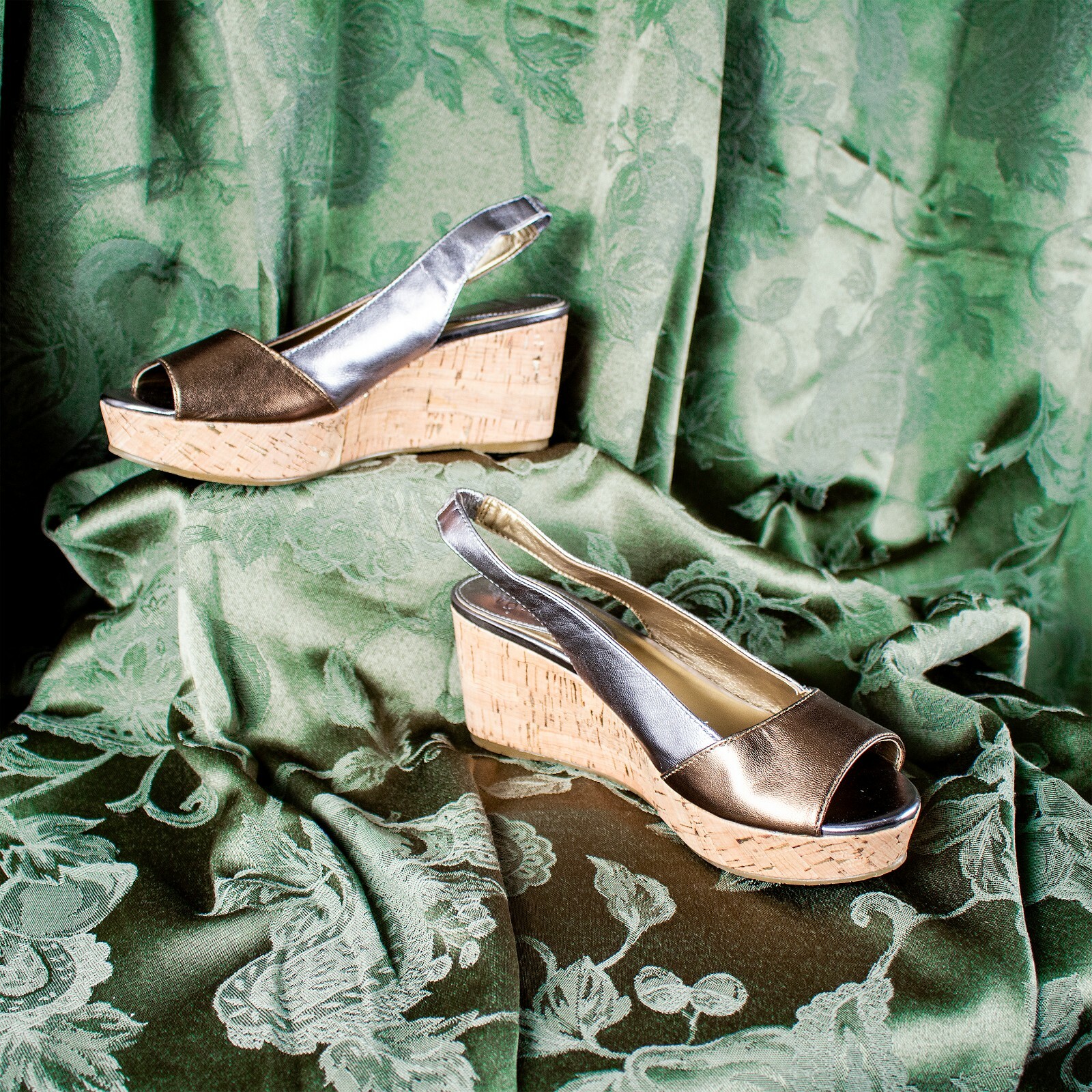 CIRCA JOAN & DAVID Bronze Silver Slingback Cap Toe Women Formal Sandal Size 6.5M