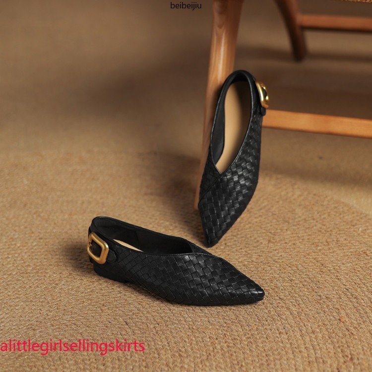 Women’s Flats Slip on Loafers Leopard Weave Alligator Pattern Pointy Toe Shoes