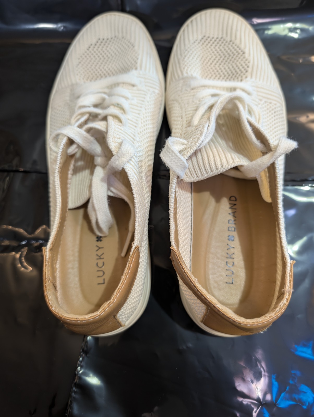 LUCKY BRAND Size 7.5 WOMENS OFF WHITE MESH KNIT LACE UP SNEAKERS- LUIKA MILKYWAY