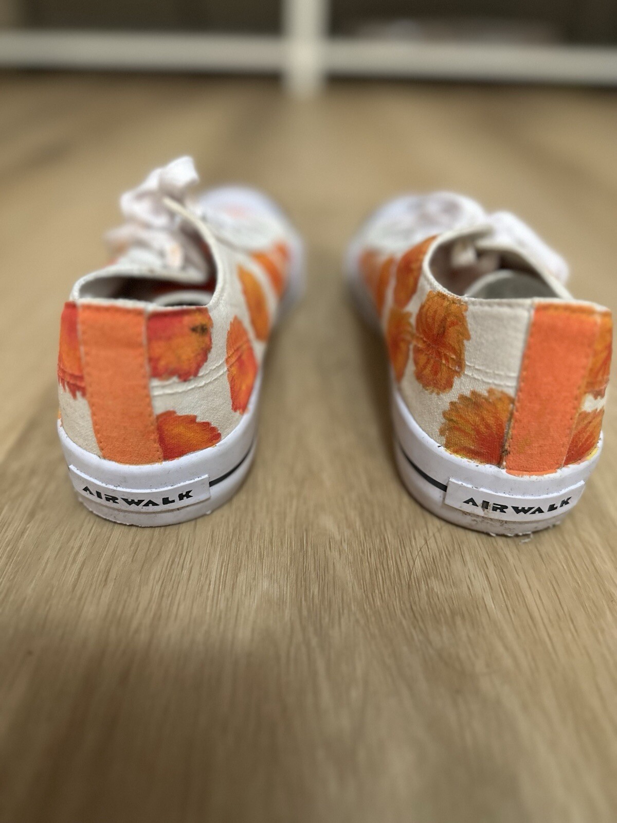 Airwalk Women’s Size 7 Orange Floral Shoes Canvas Low Top