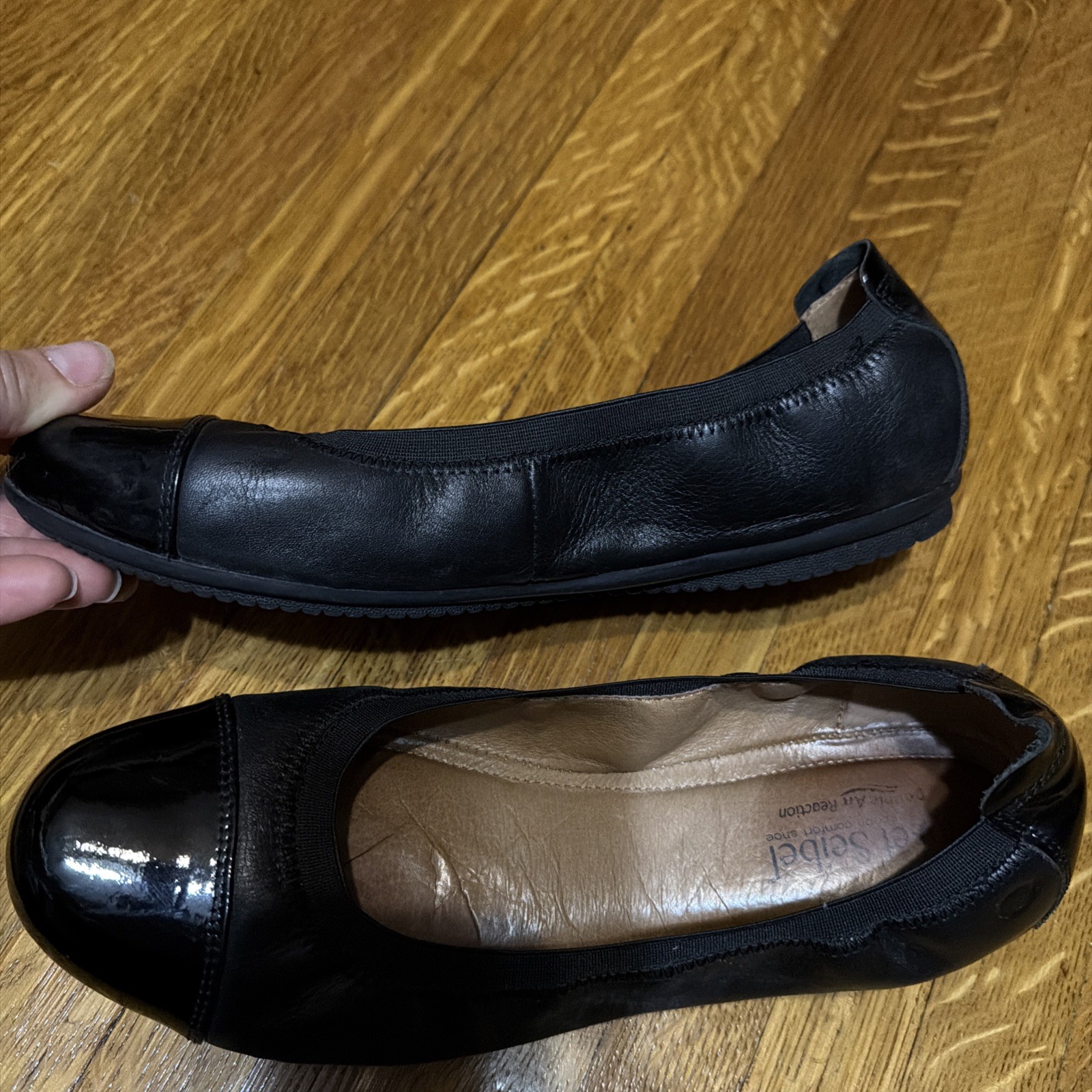 Josef Seibel Pippa Black Leather Patent Ballet Flats Shoes Stretch EU 41 US 9.5