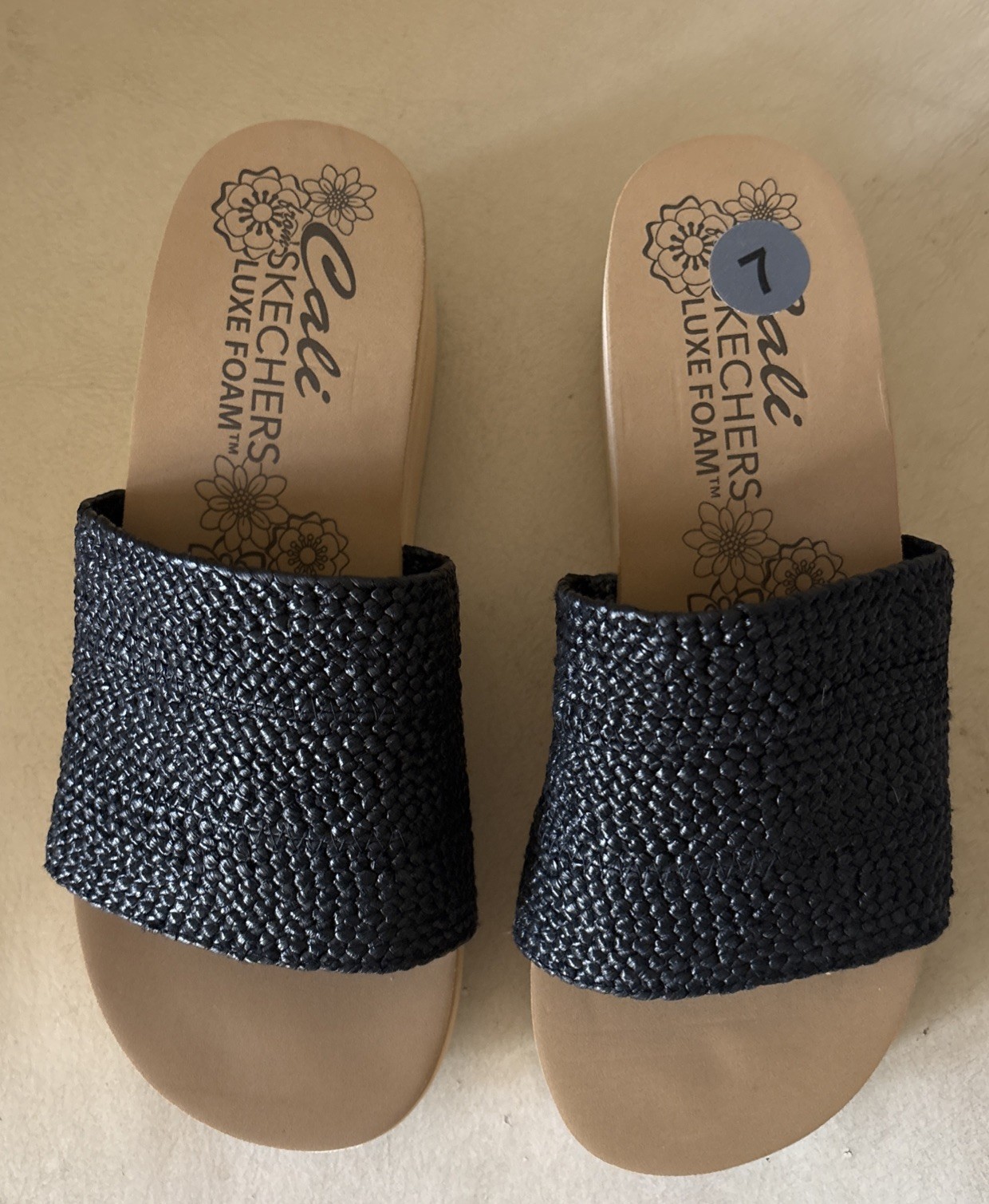 CALI from Skechers Sandals – Hash cali with Luxe Foam – Black/Tan – Size 7