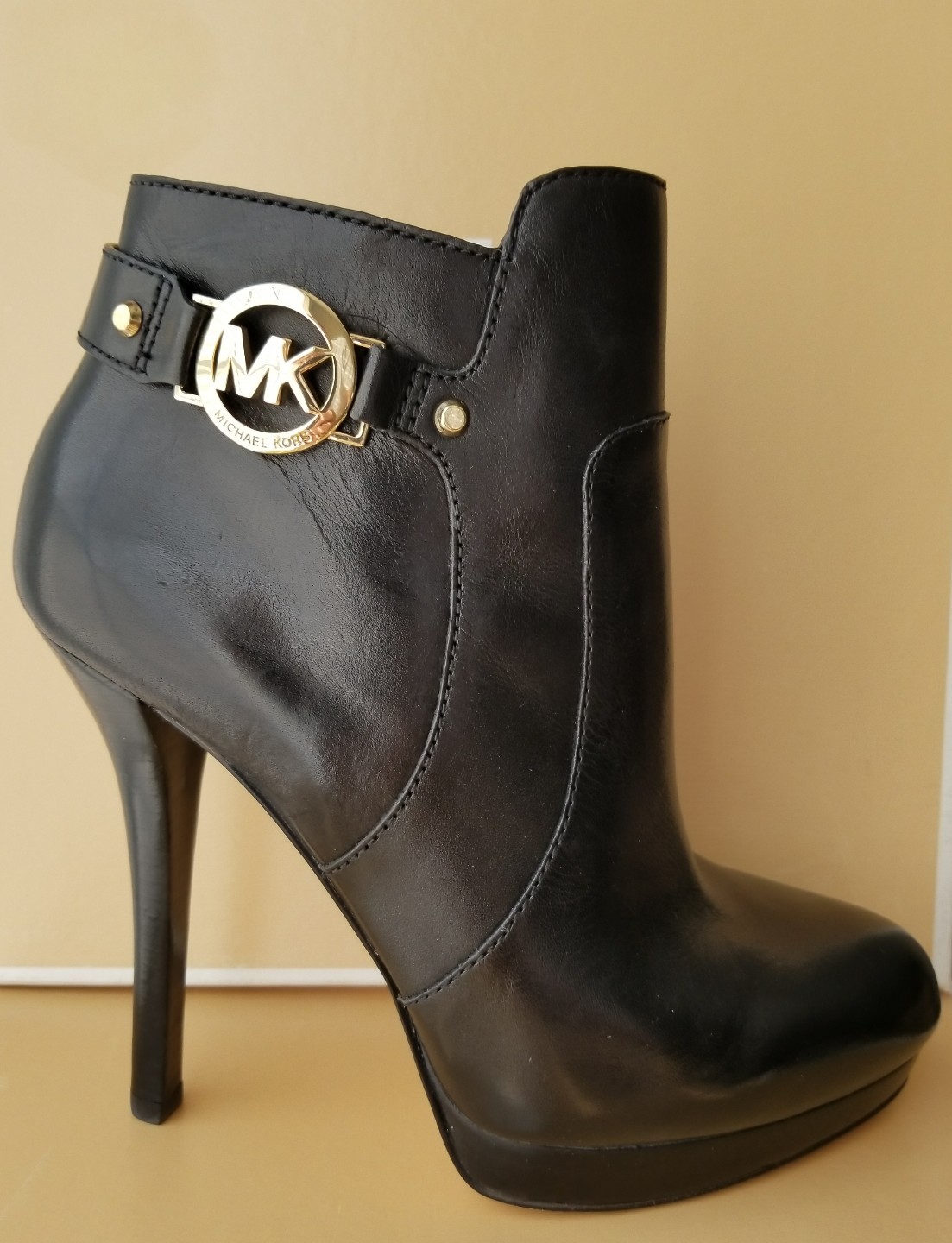 MICHAEL KORS WYATT GOLD MK LOGO ZIPPER ANKLE BOOTS US 9.5 10 11 I LOVE SHOES