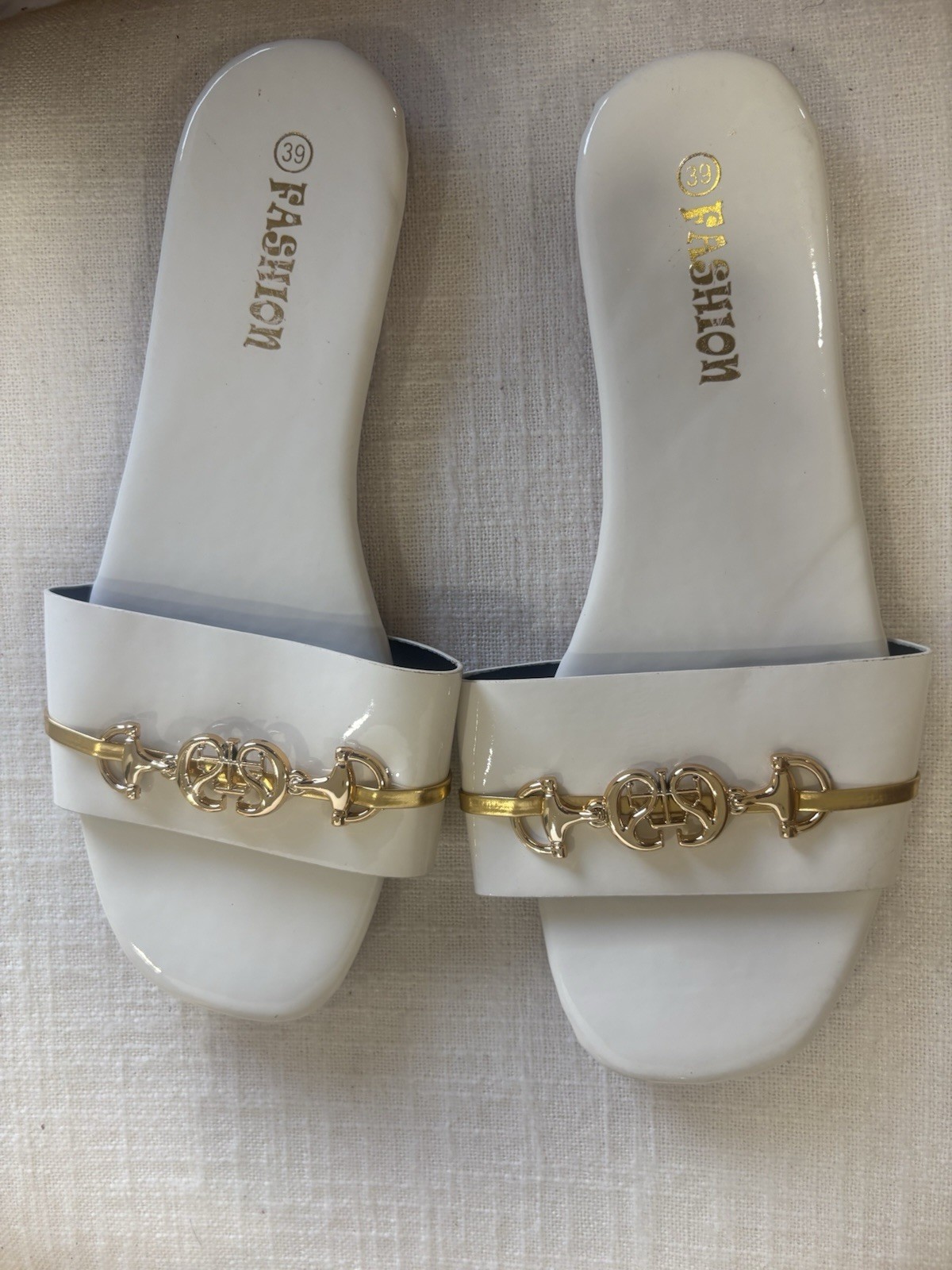 Women’s Faux Leather Slide Sandals Logo Strap White/Gold Slip-On US 9