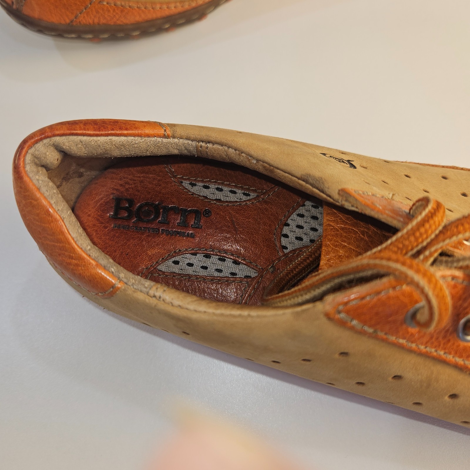 Born Leather Comfort Walking Shoes Women’s 7.5 Tan Orange Lace Up Casual Travel