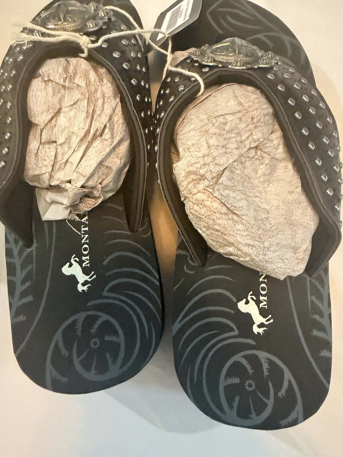 Montana West Women’s Leather Thong Wedge Sandals Western Studded Black 8 NIB
