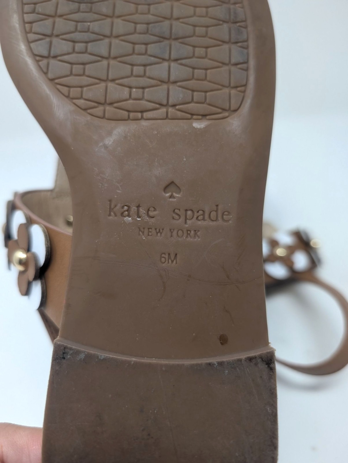 Kate Spade Thong Sandals 6 Brown Leather Flat Floral