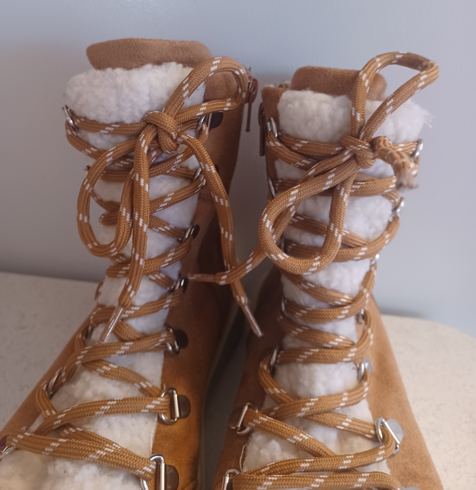 Soda Womens Ankle High Winter boots 7.5 Lt. Brown all man made material faux fur