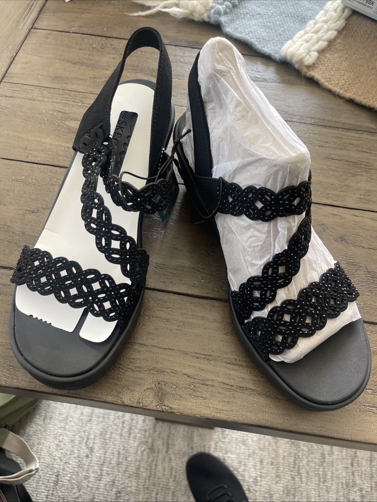 Cali From Skechers Luxe Foam California Comfort Sassier Dayz Women Black Size 11