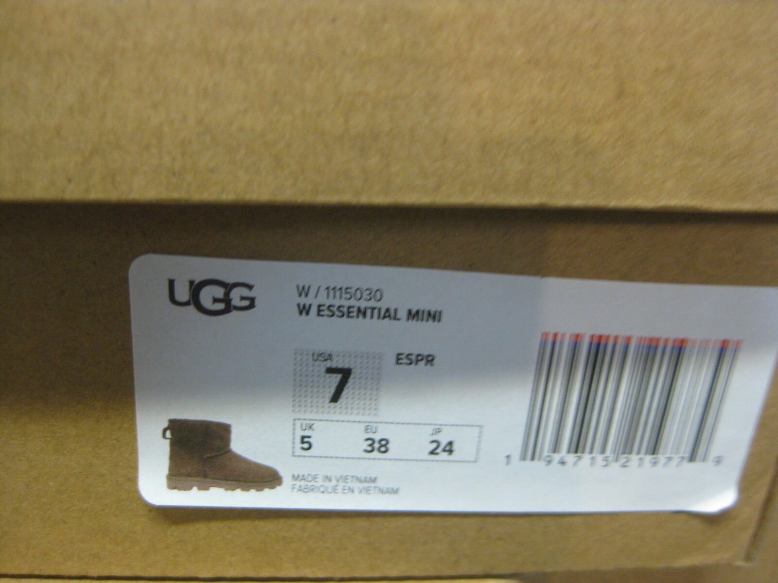 UGG ESSENTIAL MINI WOMEN BOOTS SUEDE EUCALYPTUS US 7 /UK 5 /EU 38 /JP 24